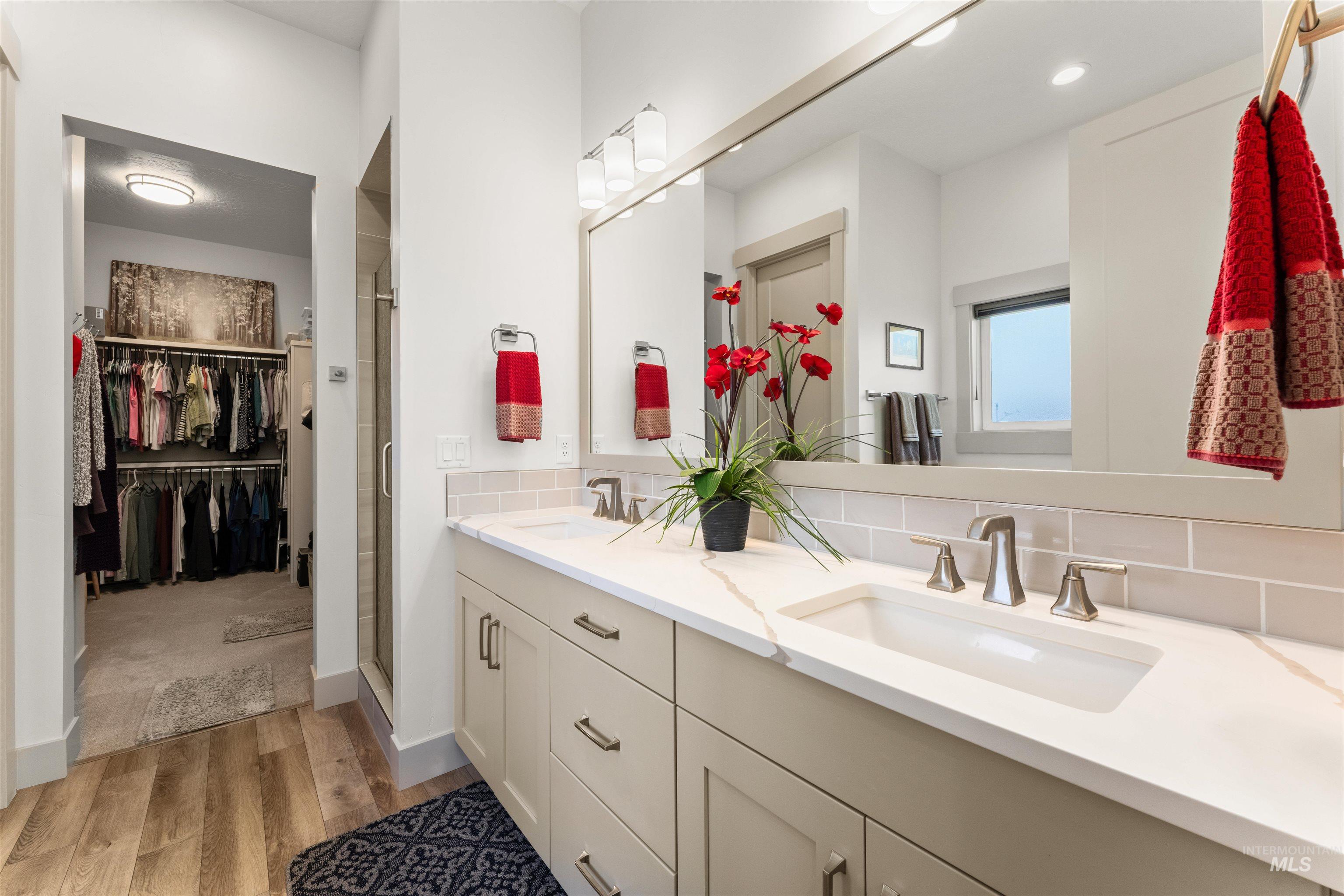 10447 W Bell Fountain Ct, Star, Idaho 83669, 3 Bedrooms, 2.5 Bathrooms, Residential For Sale, Price $684,990, 98971220