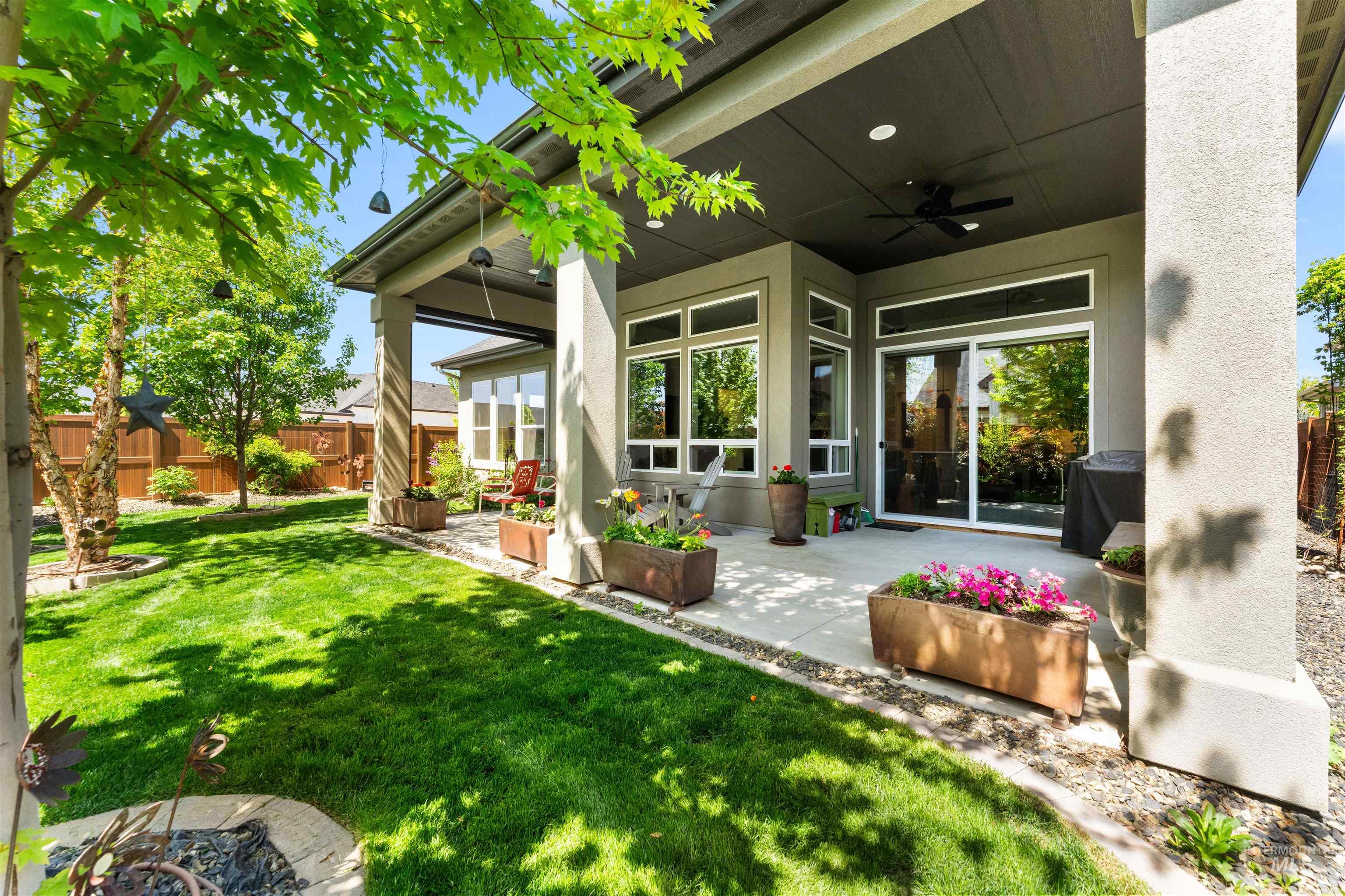 10447 W Bell Fountain Ct, Star, Idaho 83669, 3 Bedrooms, 2.5 Bathrooms, Residential For Sale, Price $684,990, 98971220