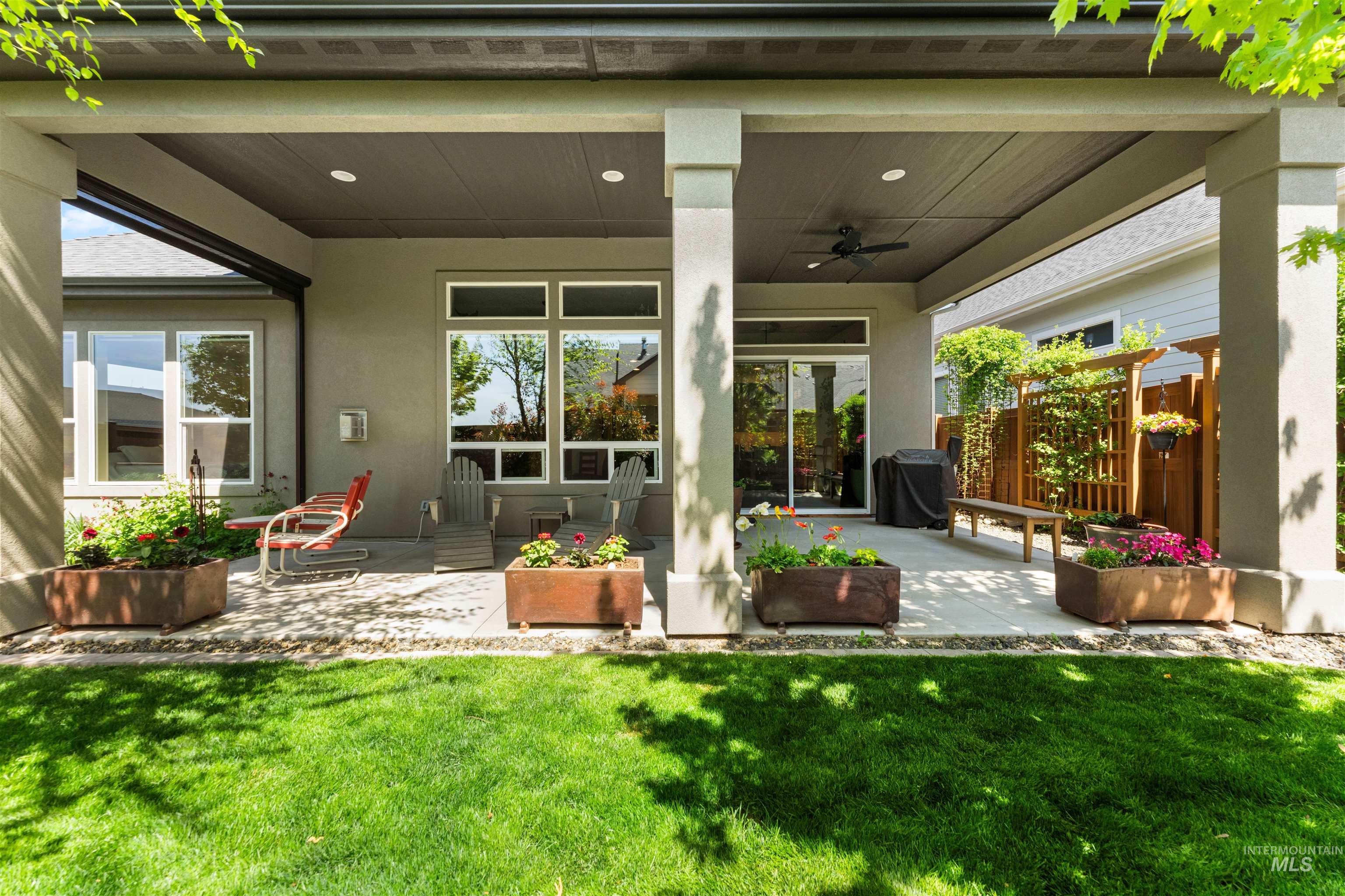 10447 W Bell Fountain Ct, Star, Idaho 83669, 3 Bedrooms, 2.5 Bathrooms, Residential For Sale, Price $684,990, 98971220