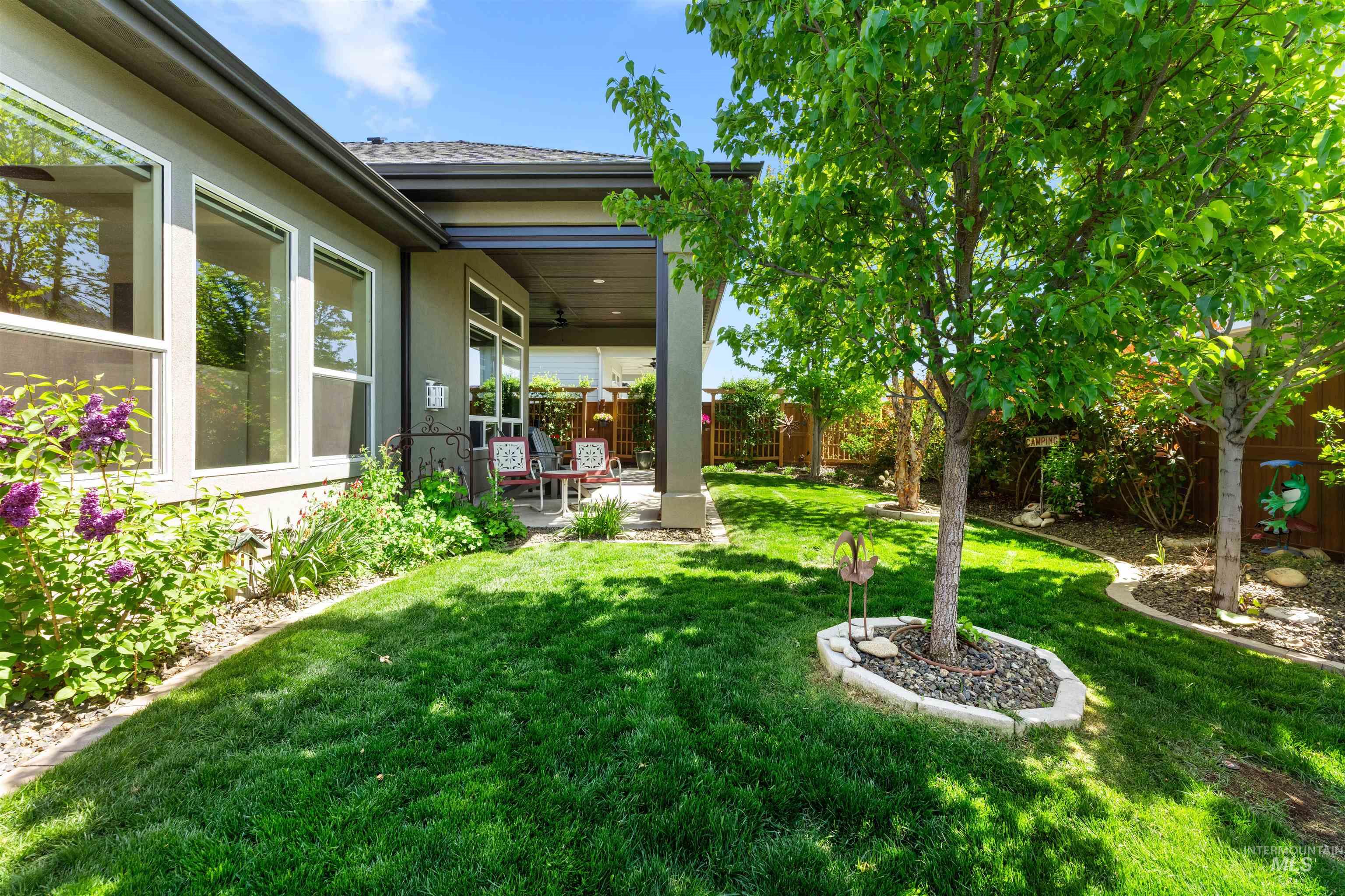 10447 W Bell Fountain Ct, Star, Idaho 83669, 3 Bedrooms, 2.5 Bathrooms, Residential For Sale, Price $684,990, 98971220