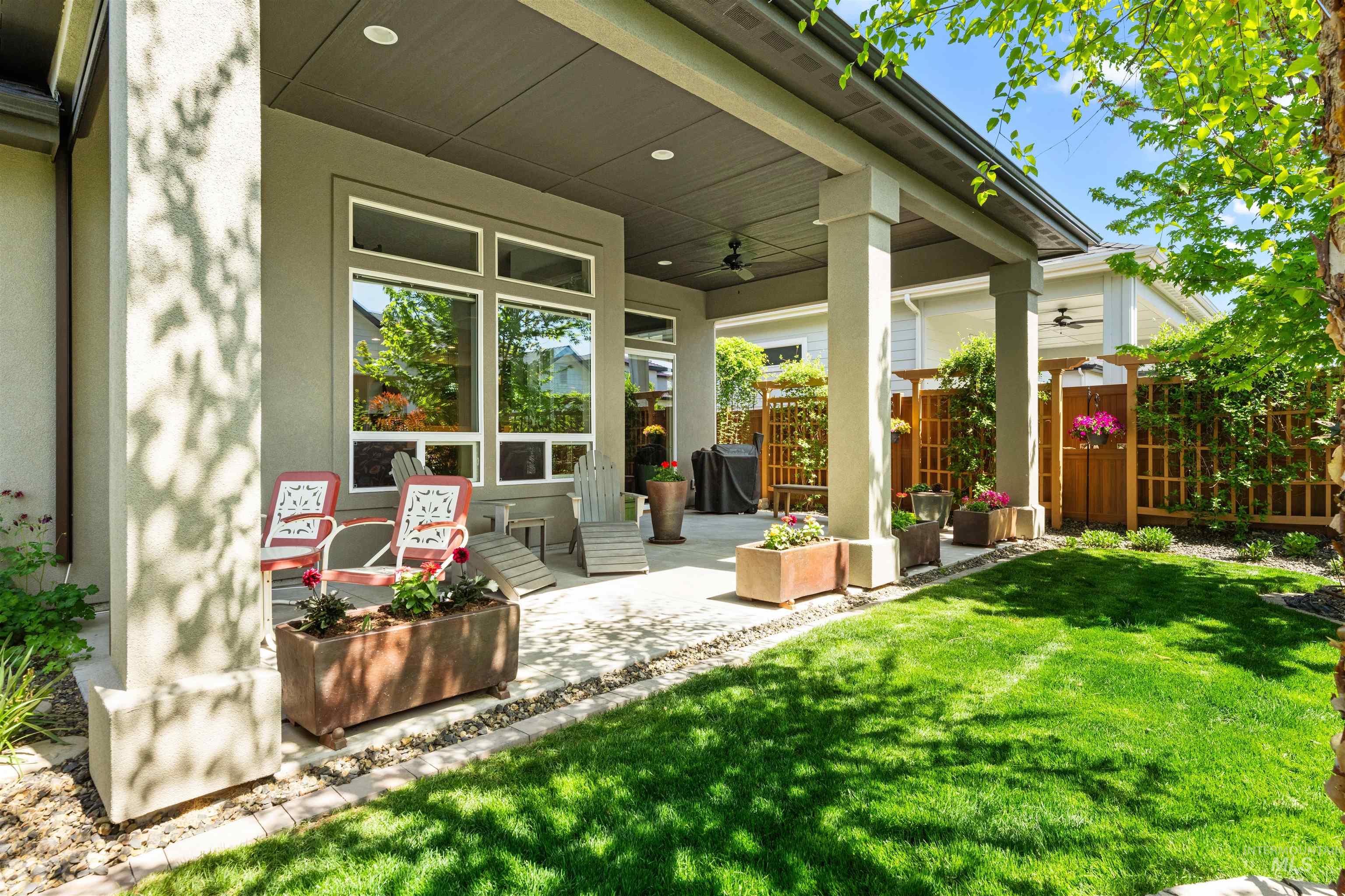 10447 W Bell Fountain Ct, Star, Idaho 83669, 3 Bedrooms, 2.5 Bathrooms, Residential For Sale, Price $684,990, 98971220