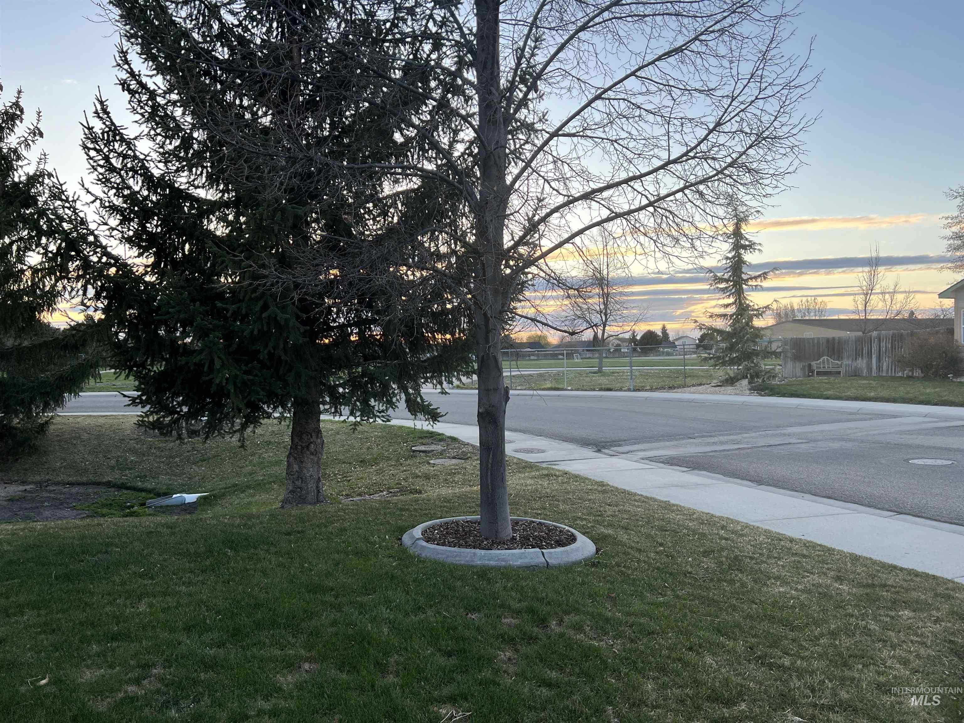 3803 W Angelica Dr, Meridian, Idaho 83646, 3 Bedrooms, 2 Bathrooms, Residential For Sale, Price $489,000, 98971225