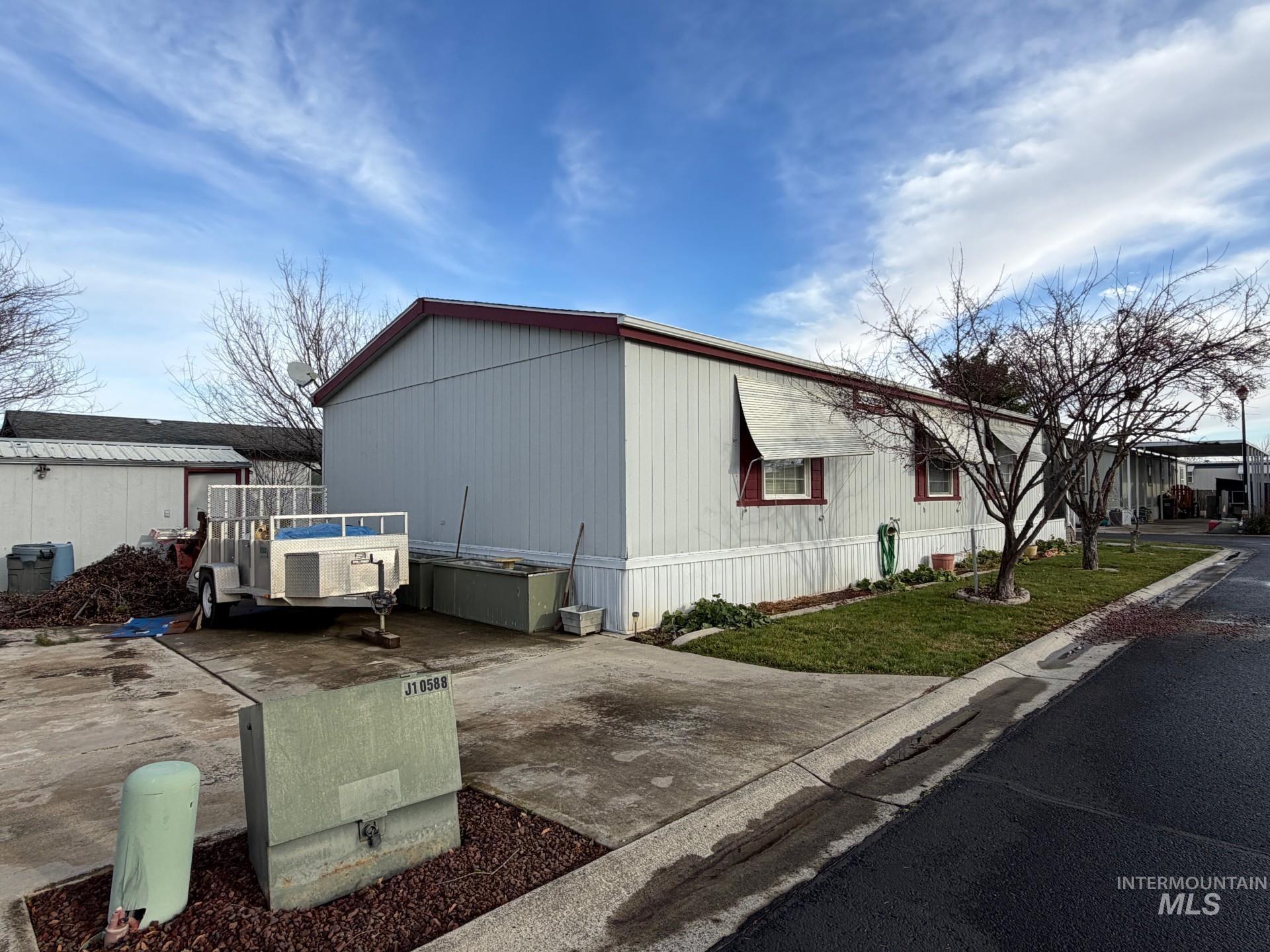 2115 6th Ave #26, Clarkston, Washington 99403, 3 Bedrooms, 2 Bathrooms, Residential For Sale, Price $114,900,MLS 98971226