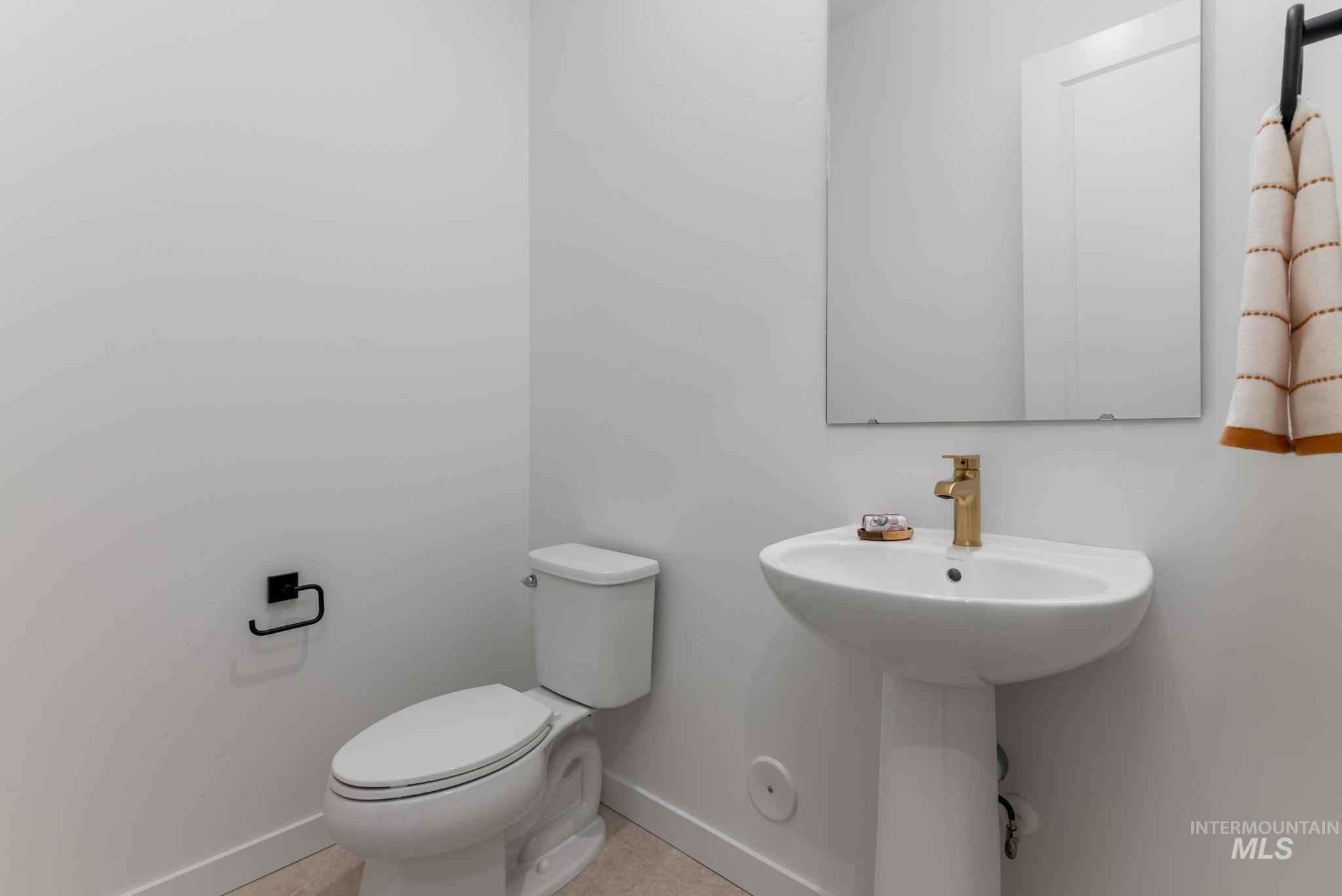 9787 W Nicasio Dr, Star, Idaho 83669, 3 Bedrooms, 2.5 Bathrooms, Residential For Sale, Price $619,000,MLS 98971229