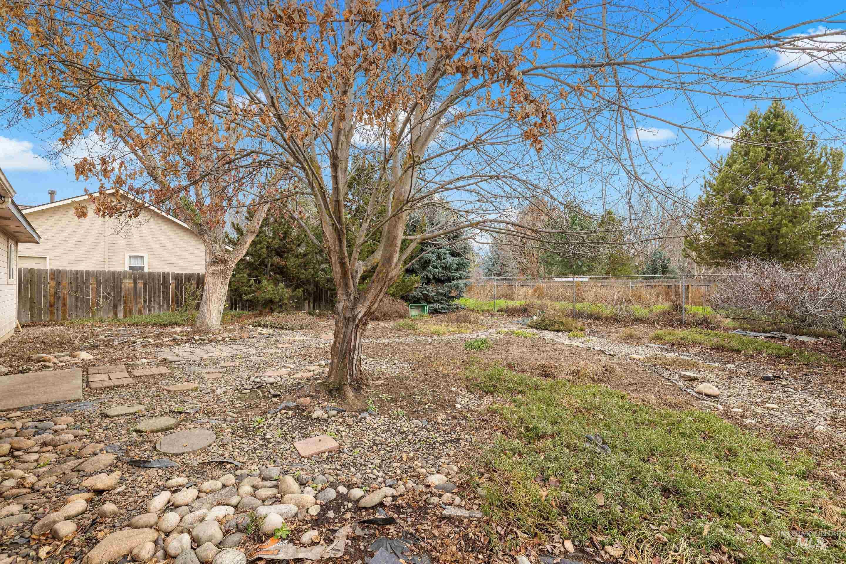 10869 W Altair St, Star, Idaho 83669, 2 Bedrooms, 1 Bathroom, Residential For Sale, Price $333,000, 98971230