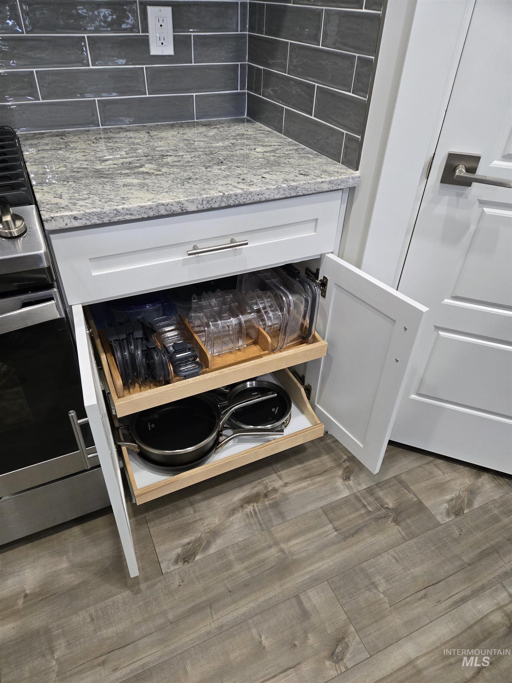 1455 Castile Dr., Fruitland, Idaho 83619, 3 Bedrooms, 2.5 Bathrooms, Residential For Sale, Price $549,000, 98971236