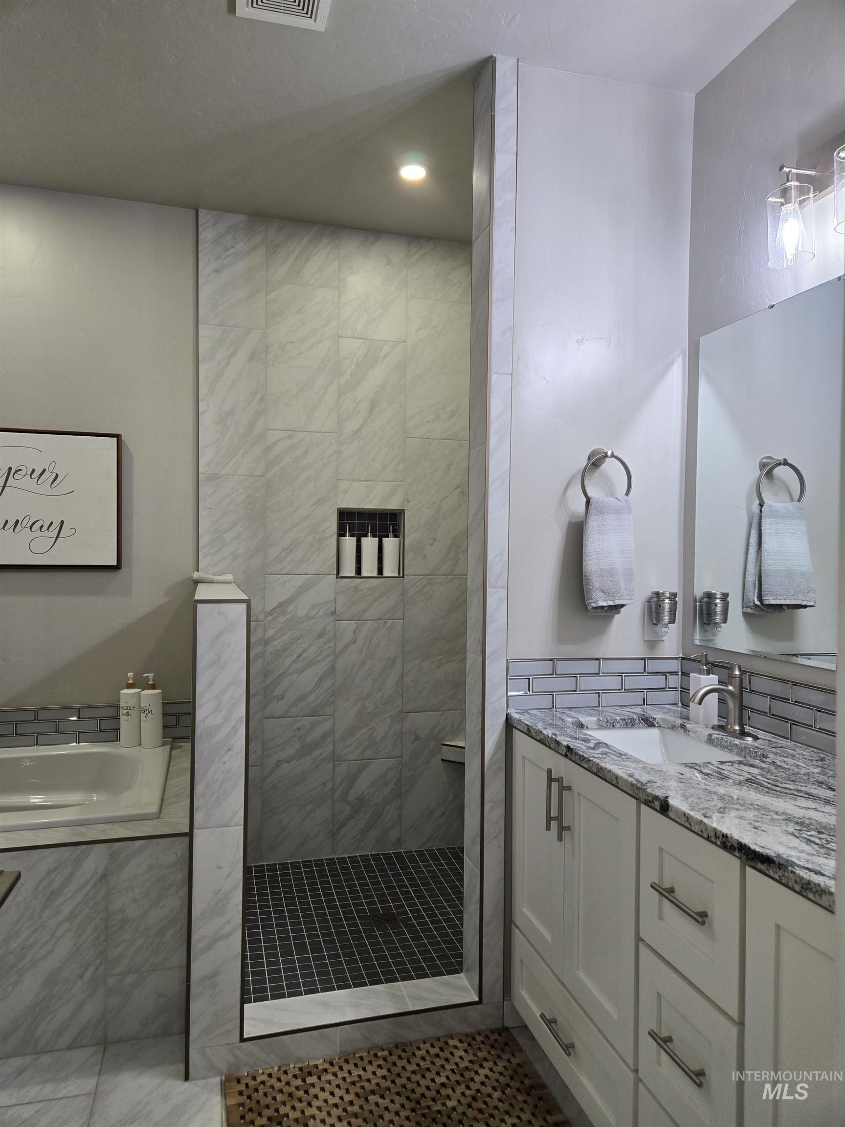 1455 Castile Dr., Fruitland, Idaho 83619, 3 Bedrooms, 2.5 Bathrooms, Residential For Sale, Price $549,000, 98971236