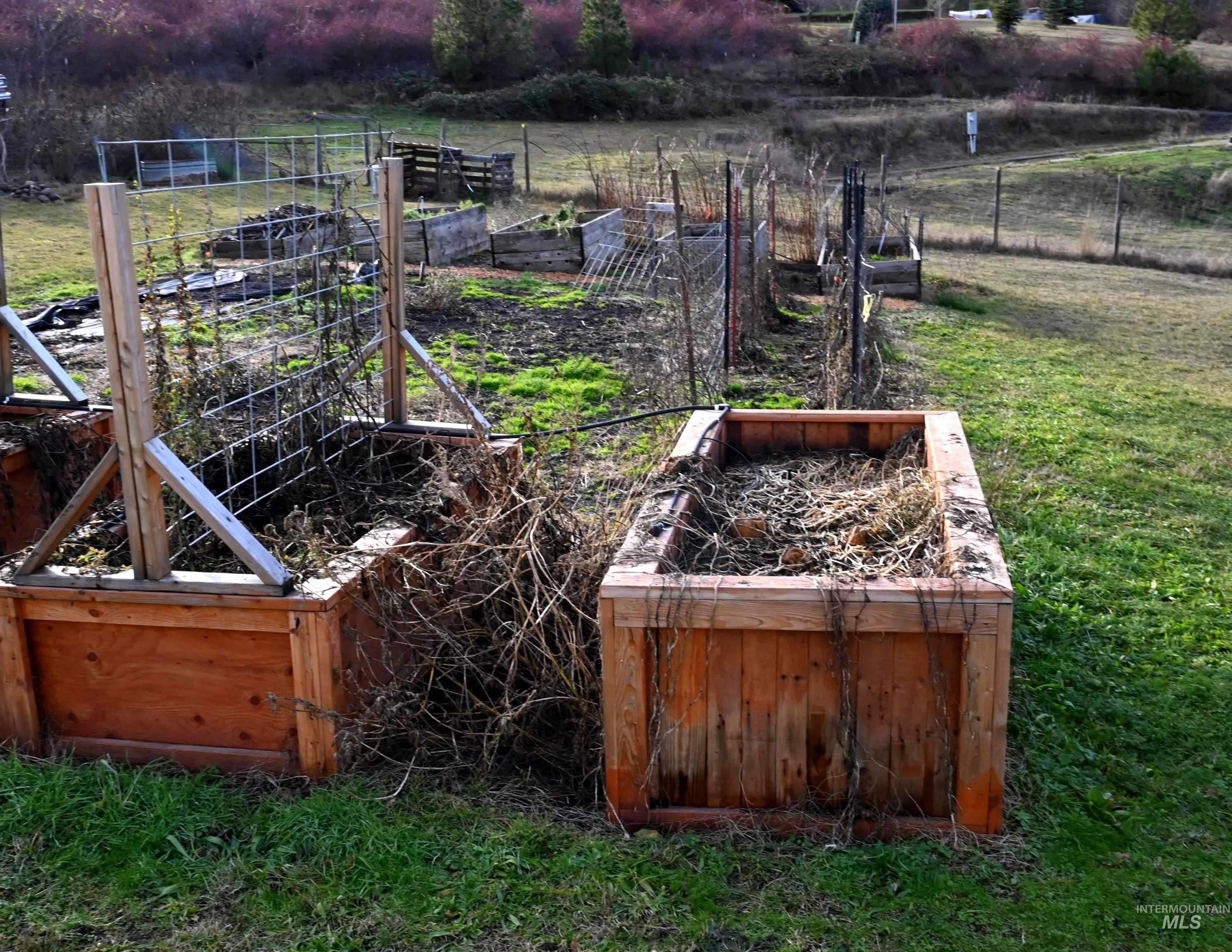 32288 Amos Bench Rd, Lenore, Idaho 83541, 4 Bedrooms, 2 Bathrooms, Residential For Sale, Price $370,000, 98971240