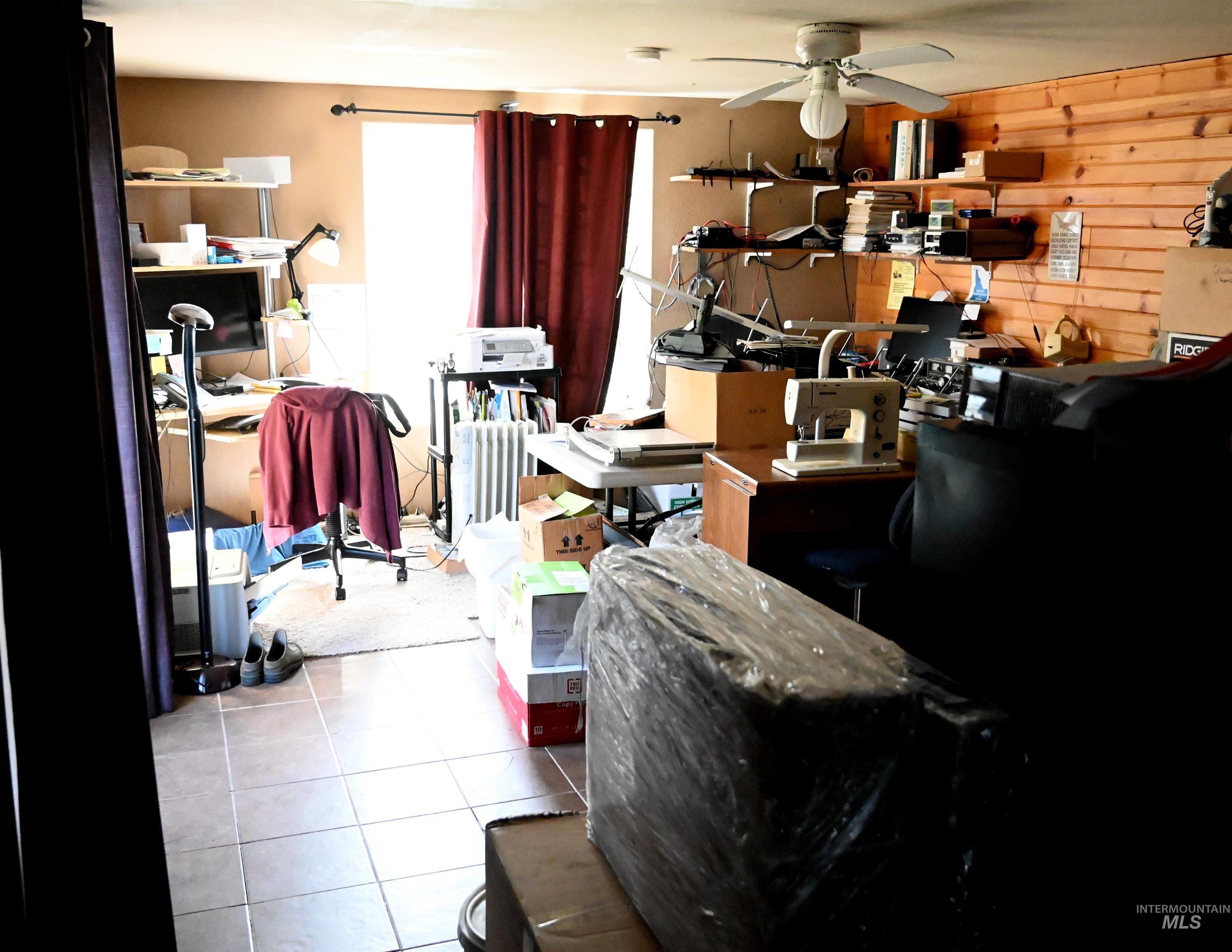 32288 Amos Bench Rd, Lenore, Idaho 83541, 4 Bedrooms, 2 Bathrooms, Residential For Sale, Price $370,000, 98971240