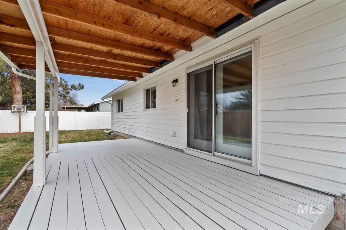 4549 S Cole Rd, Boise, Idaho 83709-5405, 3 Bedrooms, 2 Bathrooms, Residential For Sale, Price $384,900,MLS 98971241