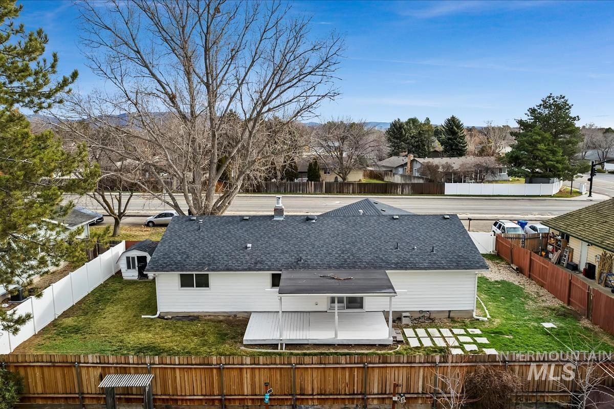 4549 S Cole Rd, Boise, Idaho 83709-5405, 3 Bedrooms, 2 Bathrooms, Residential For Sale, Price $384,900,MLS 98971241