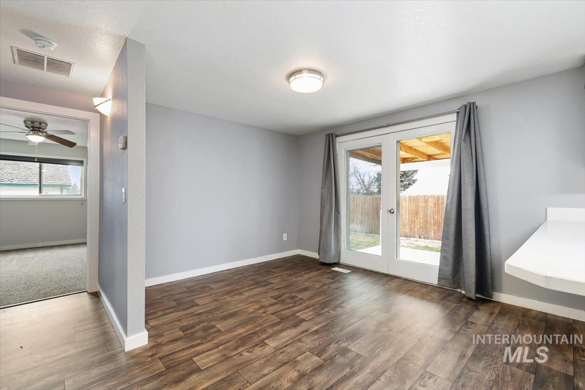 4549 S Cole Rd, Boise, Idaho 83709-5405, 3 Bedrooms, 2 Bathrooms, Residential For Sale, Price $384,900,MLS 98971241