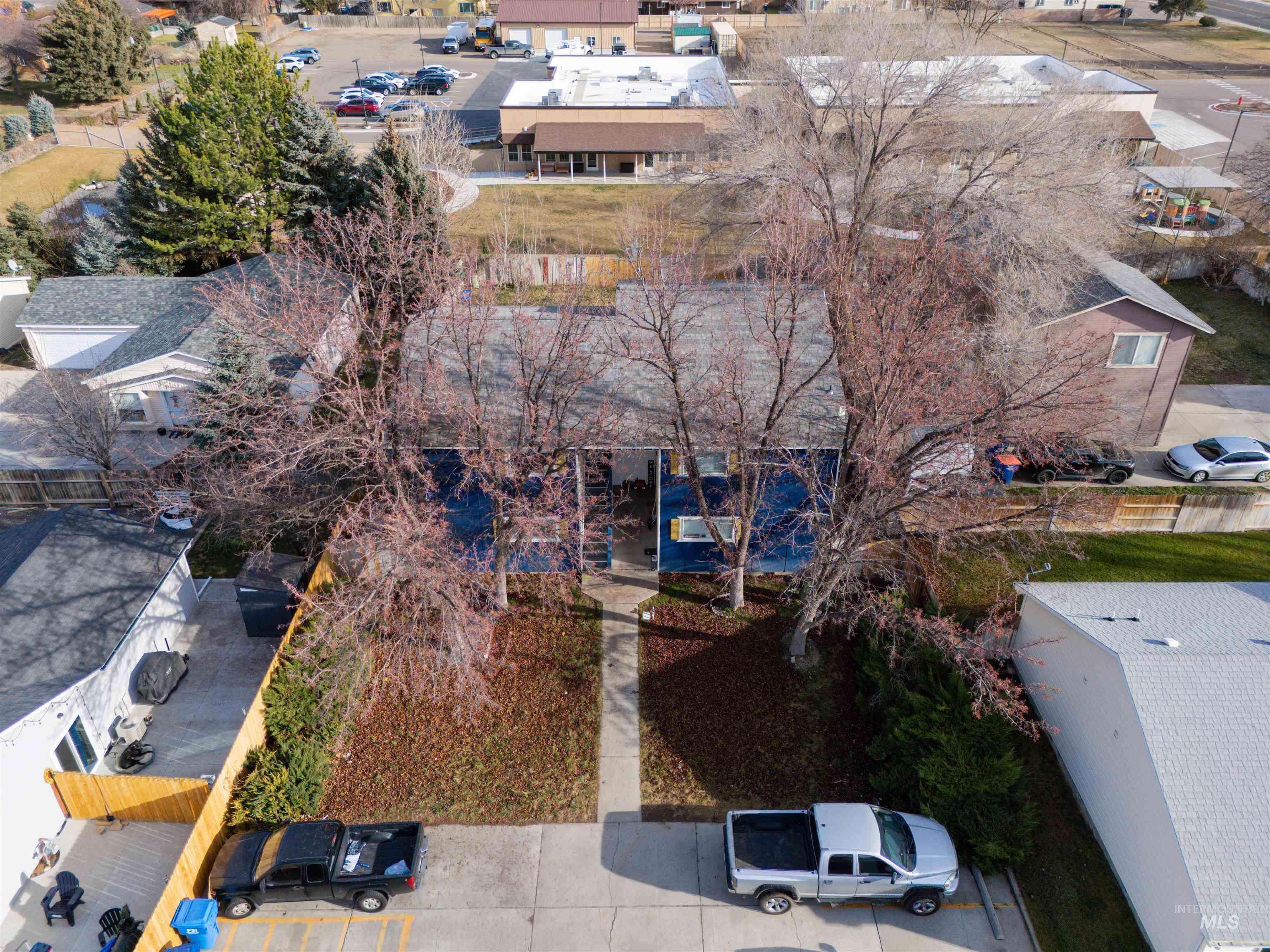 950 Sparks Street, Twin Falls, Idaho 83301, 2 Bedrooms, 1 Bathroom, Residential Income For Sale, Price $625,000,MLS 98971244