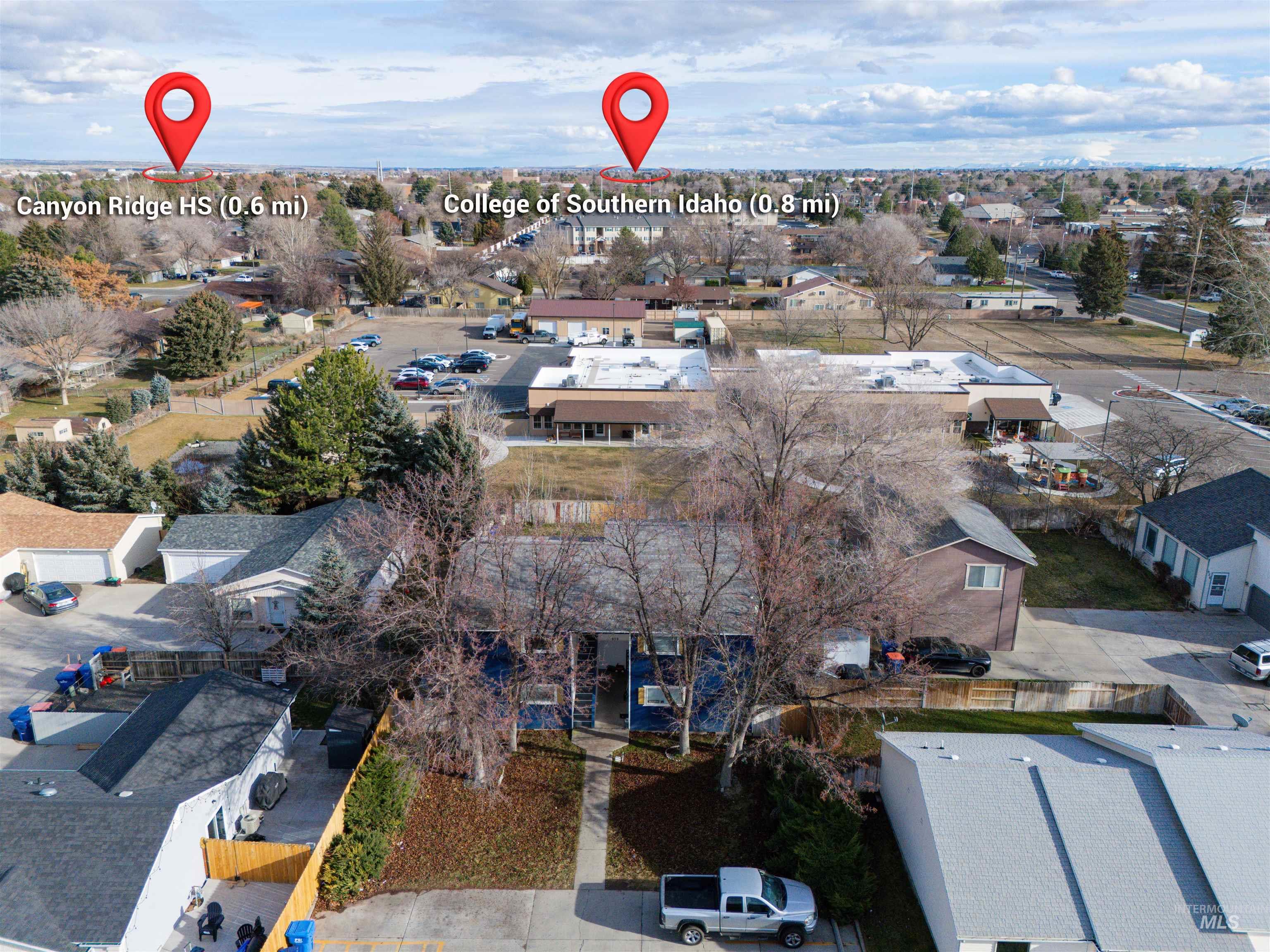 950 Sparks Street, Twin Falls, Idaho 83301, 2 Bedrooms, 1 Bathroom, Residential Income For Sale, Price $625,000,MLS 98971244