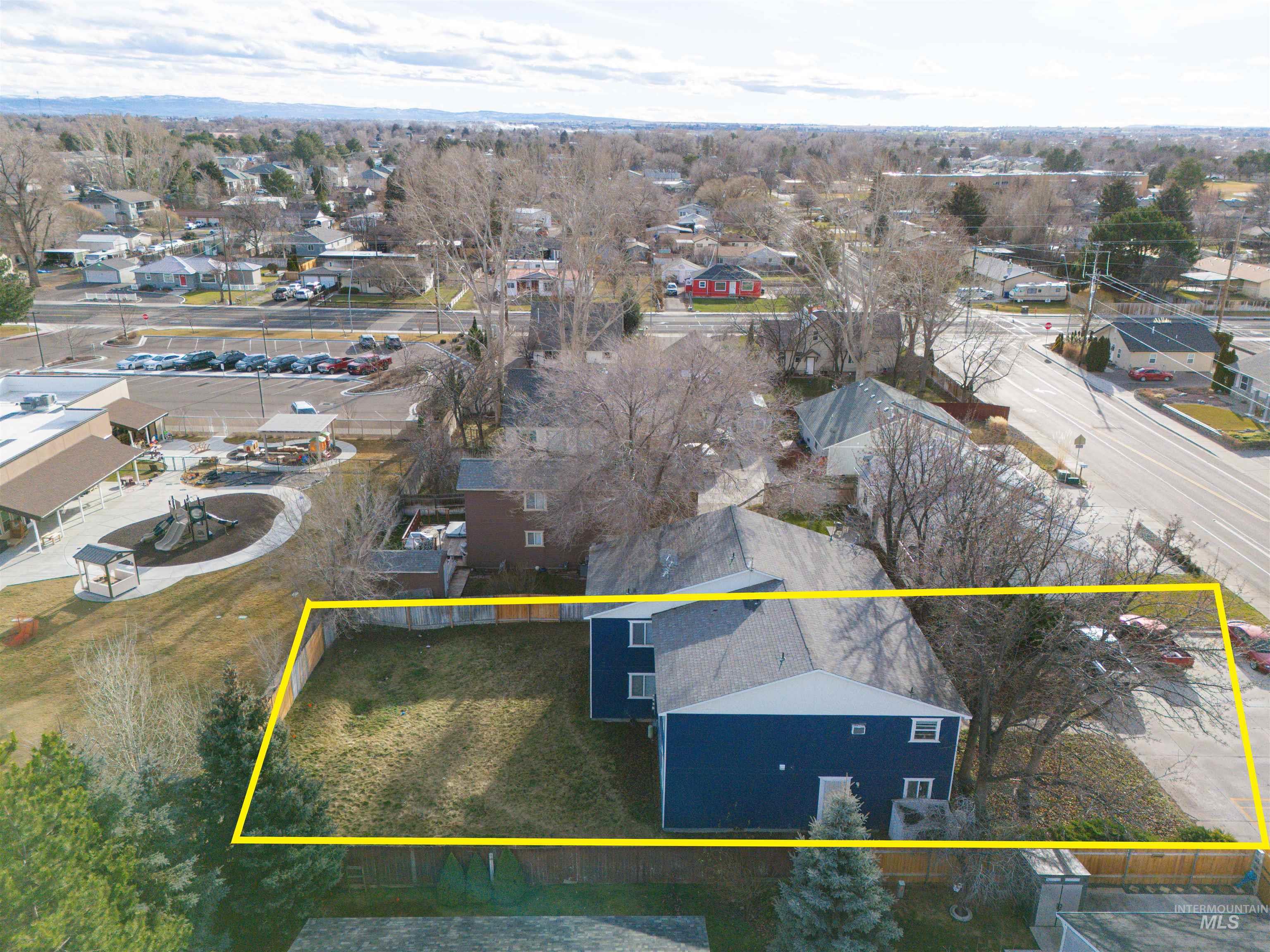 950 Sparks Street, Twin Falls, Idaho 83301, 2 Bedrooms, 1 Bathroom, Residential Income For Sale, Price $625,000,MLS 98971244