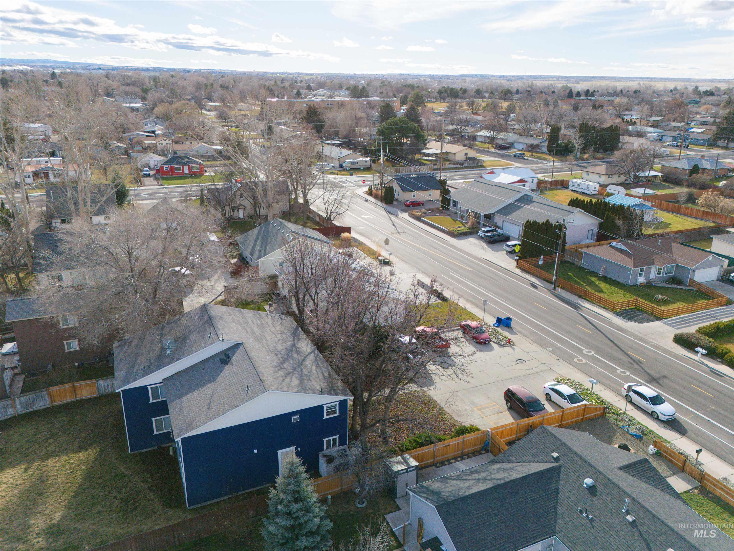 950 Sparks Street, Twin Falls, Idaho 83301, 2 Bedrooms, 1 Bathroom, Residential Income For Sale, Price $625,000,MLS 98971244