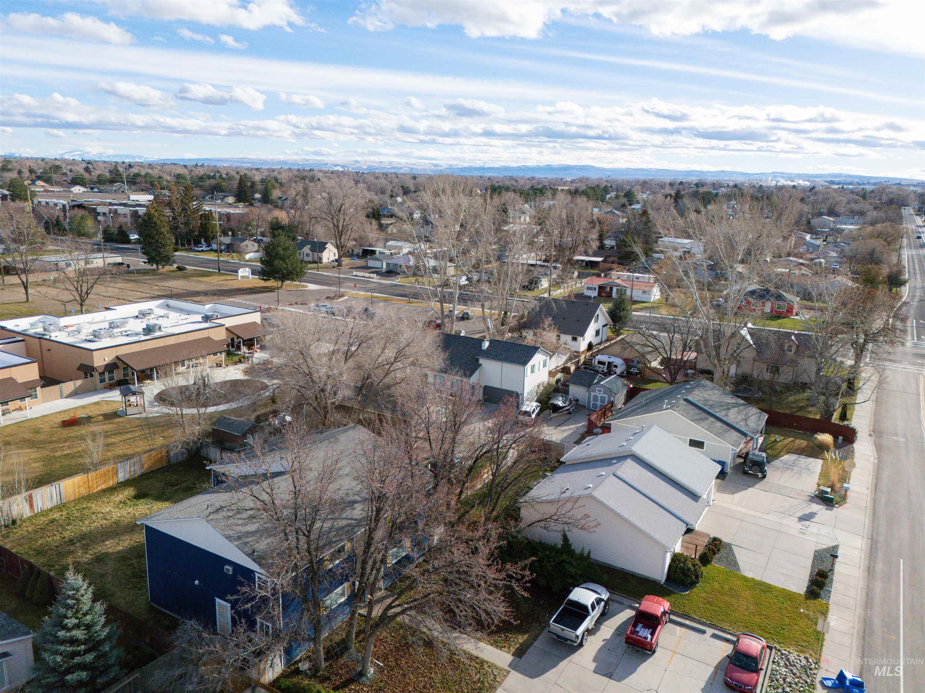 950 Sparks Street, Twin Falls, Idaho 83301, 2 Bedrooms, 1 Bathroom, Residential Income For Sale, Price $625,000,MLS 98971244