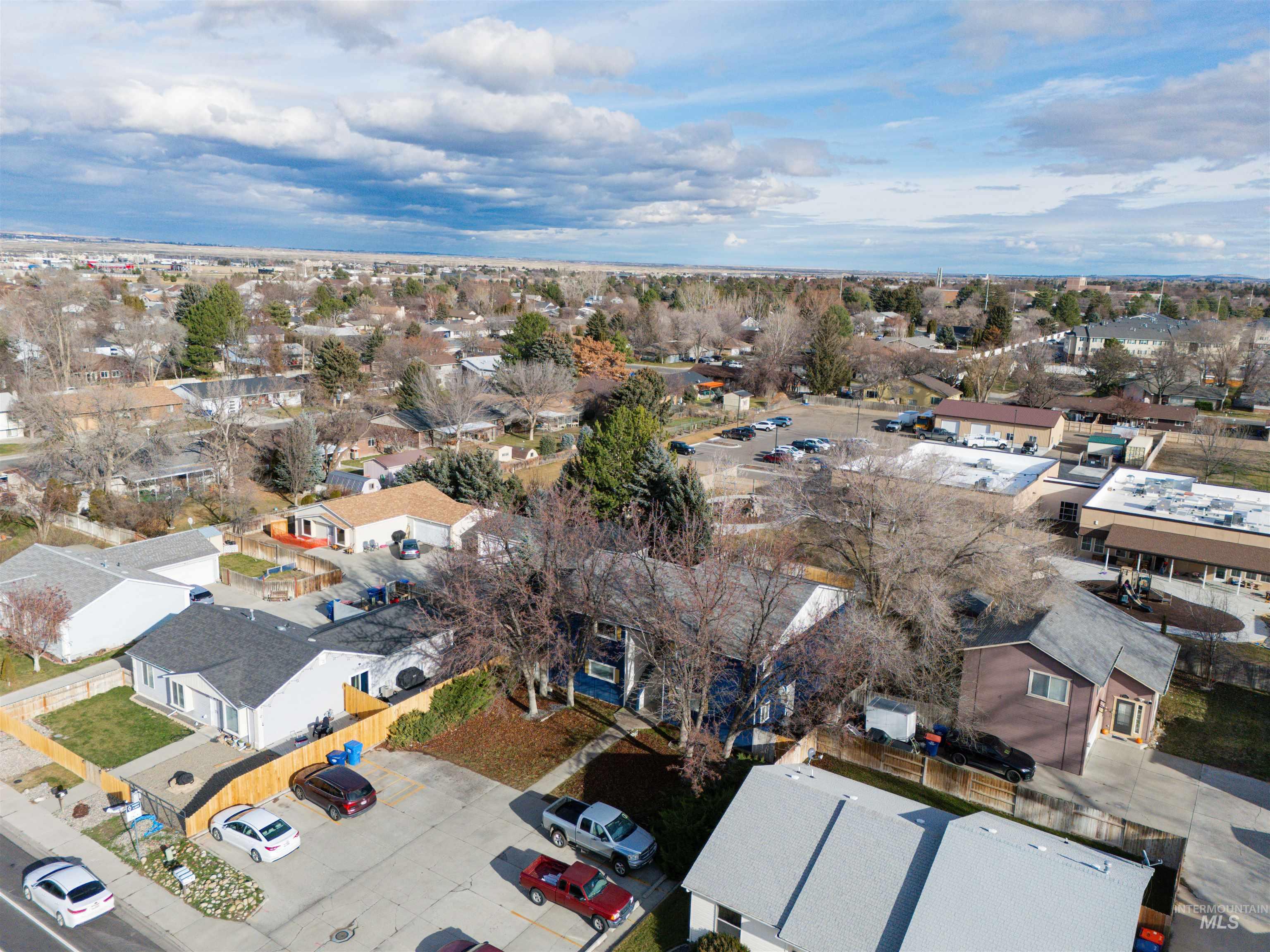 950 Sparks Street, Twin Falls, Idaho 83301, 2 Bedrooms, 1 Bathroom, Residential Income For Sale, Price $625,000,MLS 98971244