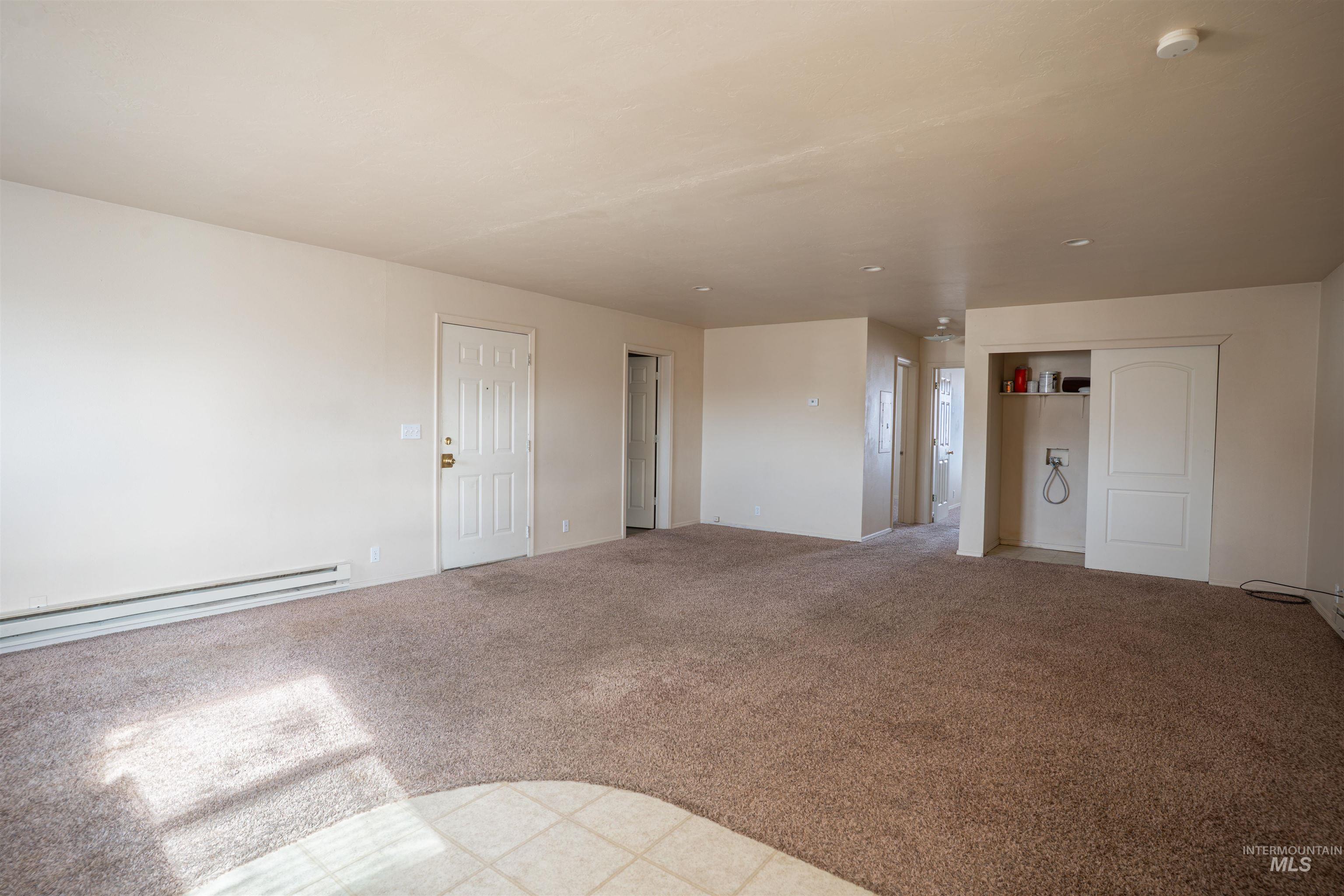 950 Sparks Street, Twin Falls, Idaho 83301, 2 Bedrooms, 1 Bathroom, Residential Income For Sale, Price $625,000,MLS 98971244