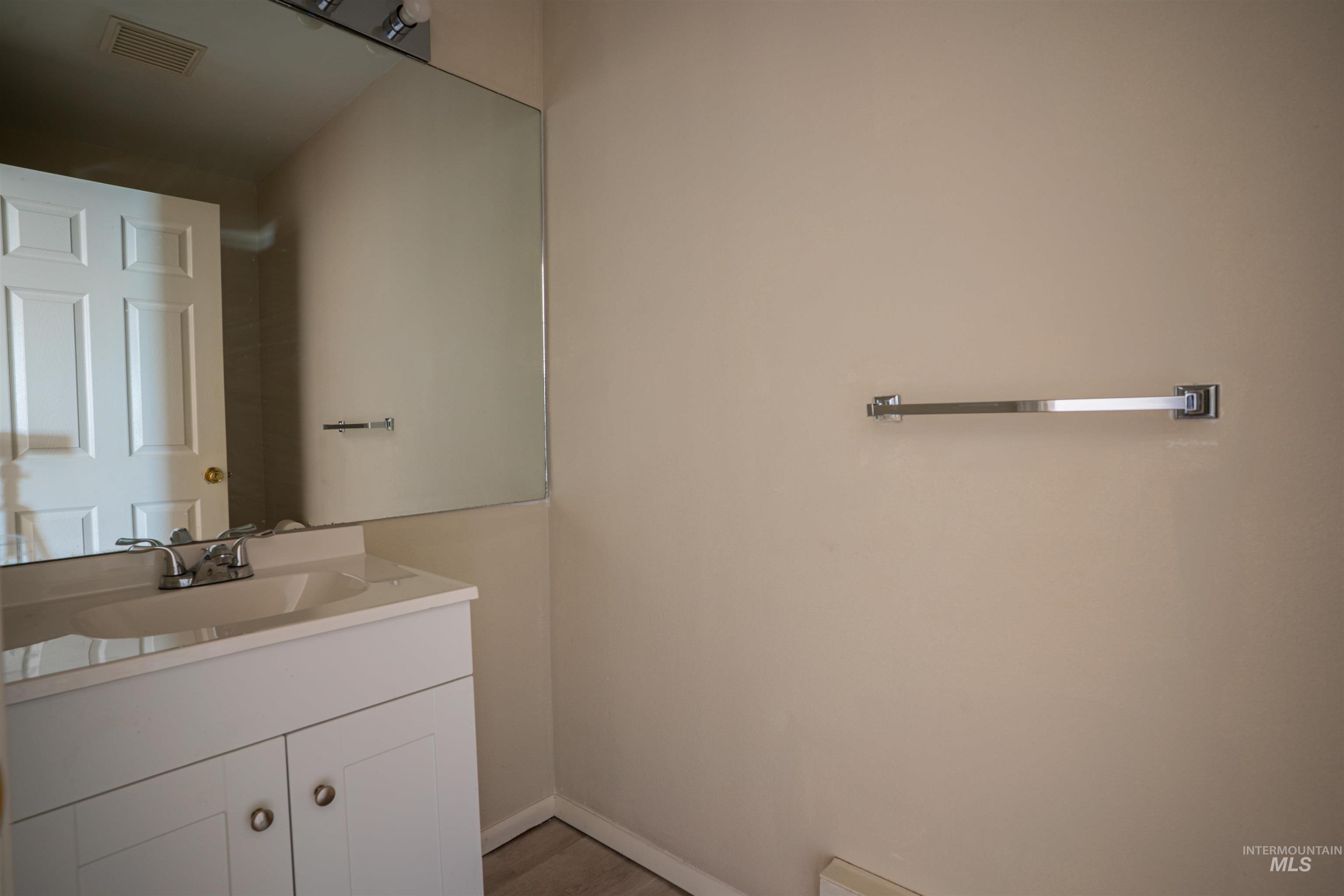 950 Sparks Street, Twin Falls, Idaho 83301, 2 Bedrooms, 1 Bathroom, Residential Income For Sale, Price $625,000,MLS 98971244