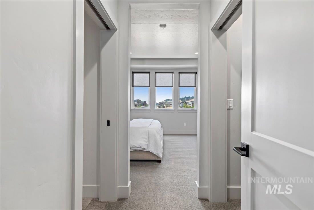 3212 S Barnside Way, Boise, Idaho 83716, 3 Bedrooms, 2.5 Bathrooms, Residential For Sale, Price $695,000,MLS 98971245