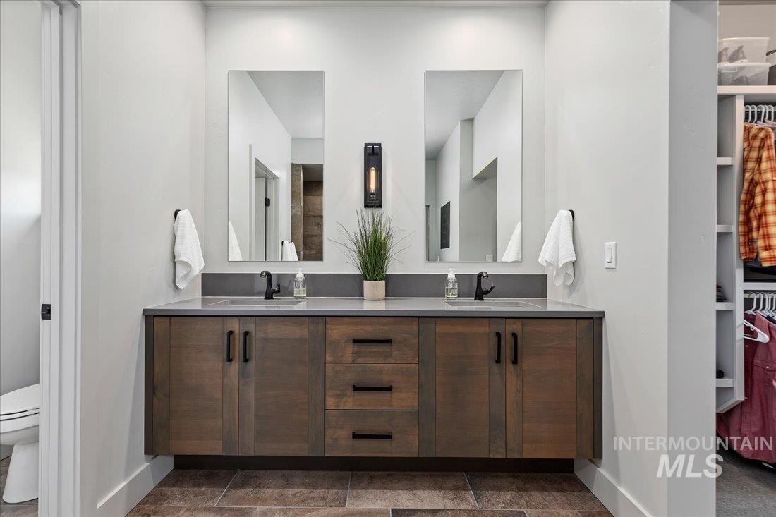 3212 S Barnside Way, Boise, Idaho 83716, 3 Bedrooms, 2.5 Bathrooms, Residential For Sale, Price $695,000,MLS 98971245