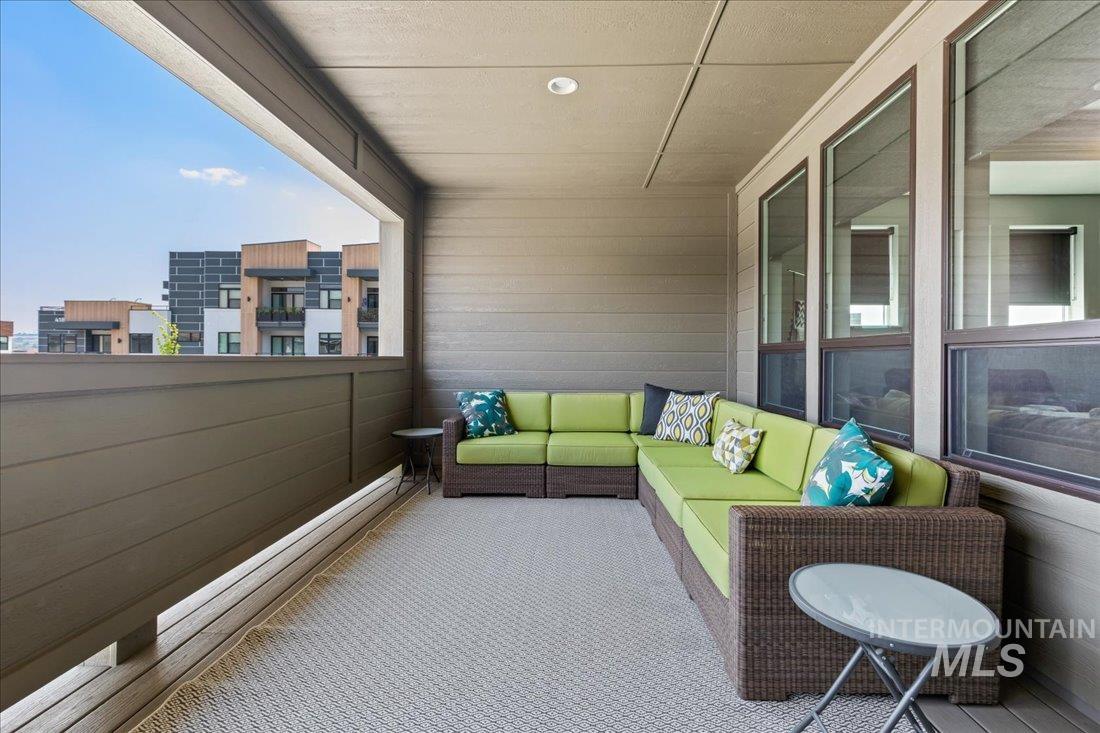 3212 S Barnside Way, Boise, Idaho 83716, 3 Bedrooms, 2.5 Bathrooms, Residential For Sale, Price $695,000,MLS 98971245