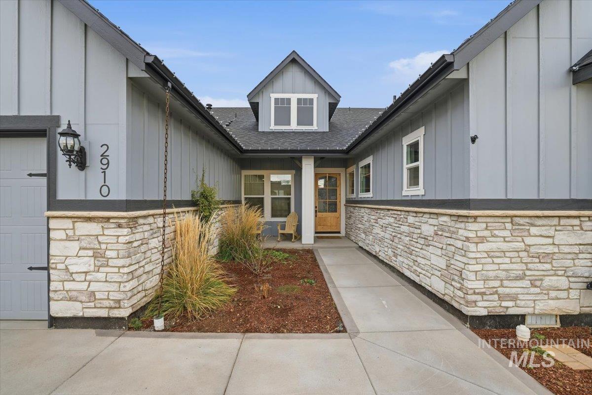 2910 E Brace St, Meridian, Idaho 83642, 4 Bedrooms, 2.5 Bathrooms, Residential For Sale, Price $856,650,MLS 98971246