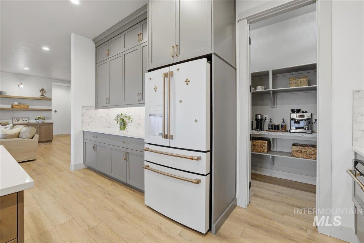 2910 E Brace St, Meridian, Idaho 83642, 4 Bedrooms, 2.5 Bathrooms, Residential For Sale, Price $856,650,MLS 98971246