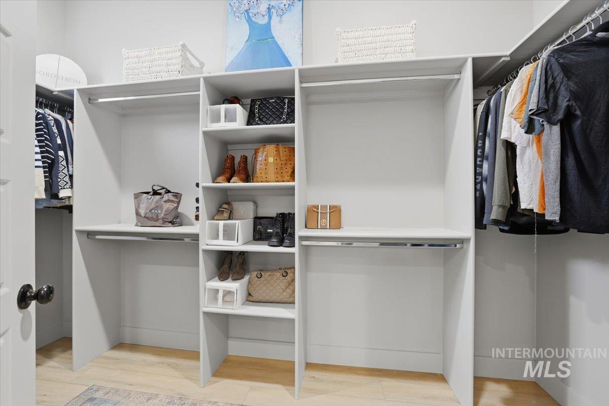 2910 E Brace St, Meridian, Idaho 83642, 4 Bedrooms, 2.5 Bathrooms, Residential For Sale, Price $856,650,MLS 98971246