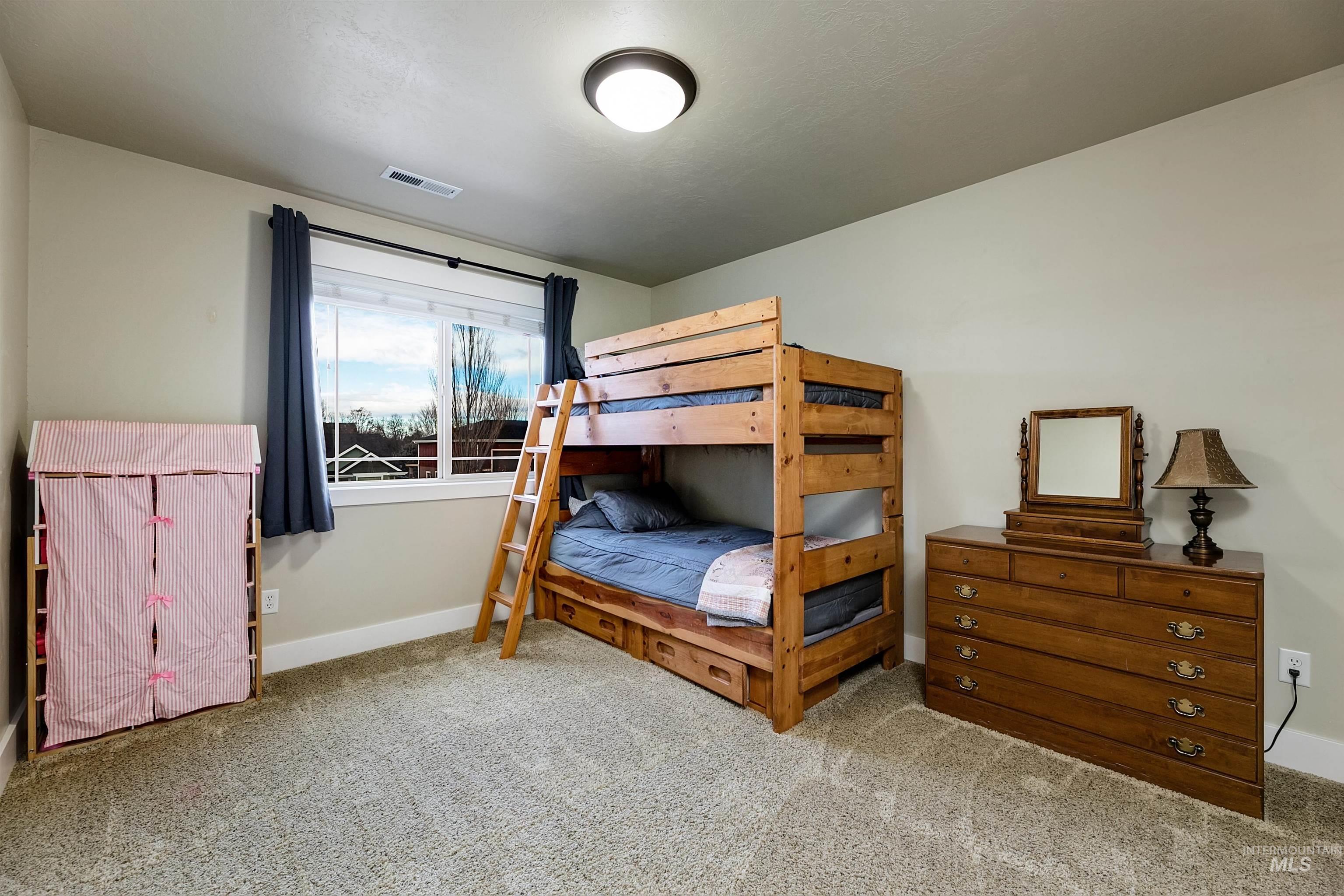 5402 N Sun Shimmer Ave., Meridian, Idaho 83646, 4 Bedrooms, 2.5 Bathrooms, Residential For Sale, Price $589,900,MLS 98971247