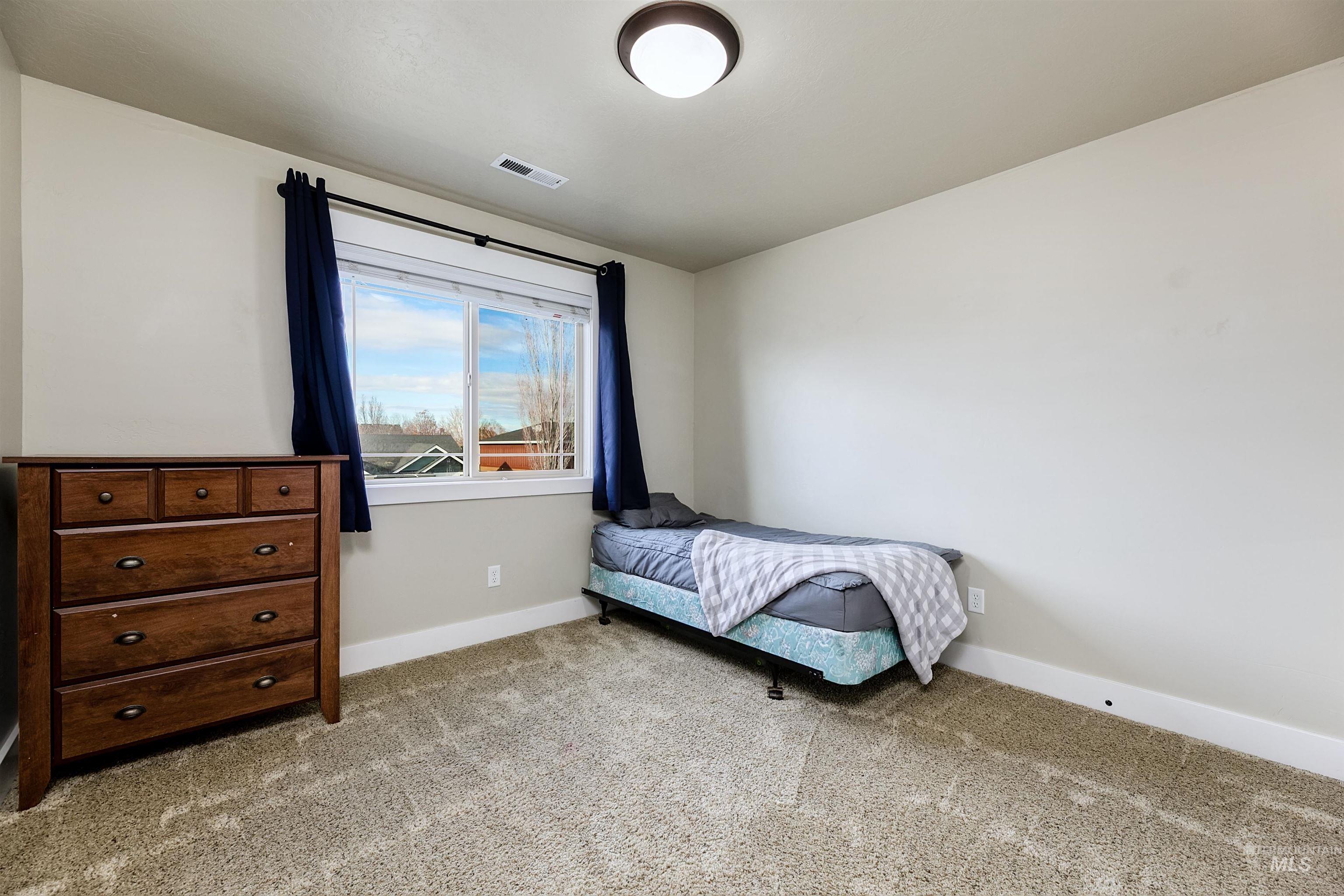 5402 N Sun Shimmer Ave., Meridian, Idaho 83646, 4 Bedrooms, 2.5 Bathrooms, Residential For Sale, Price $589,900,MLS 98971247