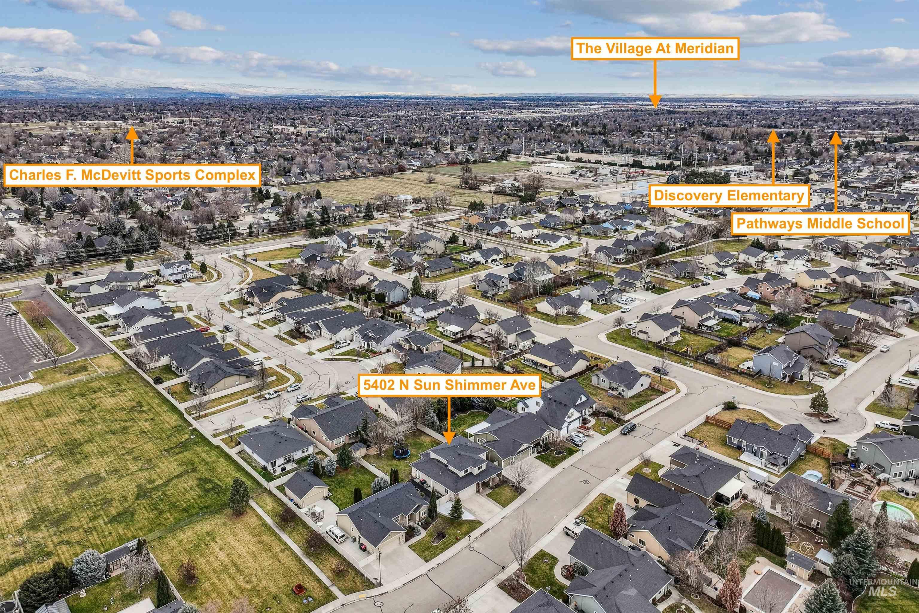 5402 N Sun Shimmer Ave., Meridian, Idaho 83646, 4 Bedrooms, 2.5 Bathrooms, Residential For Sale, Price $589,900,MLS 98971247