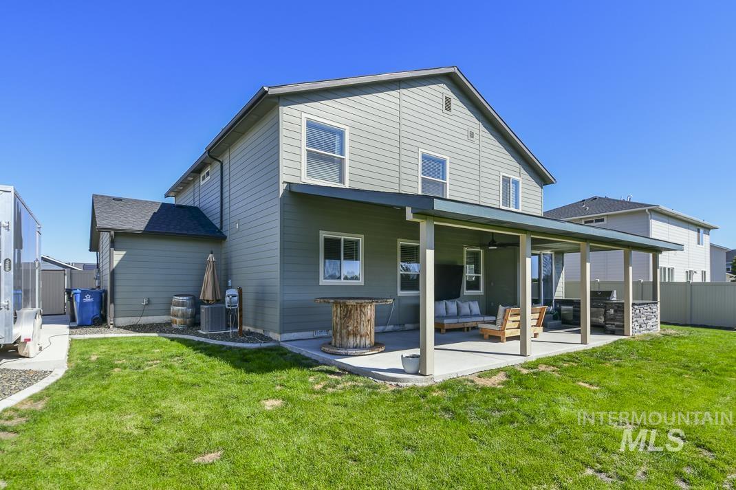 16899 N Lowerfield Loop, Nampa, Idaho 83687, 4 Bedrooms, 2.5 Bathrooms, Residential For Sale, Price $559,000, 98971248