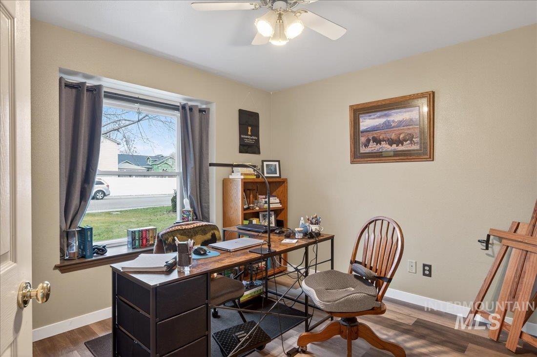 8237 W Falling Star St., Boise, Idaho 83709, 3 Bedrooms, 2 Bathrooms, Residential For Sale, Price $419,900, 98971249