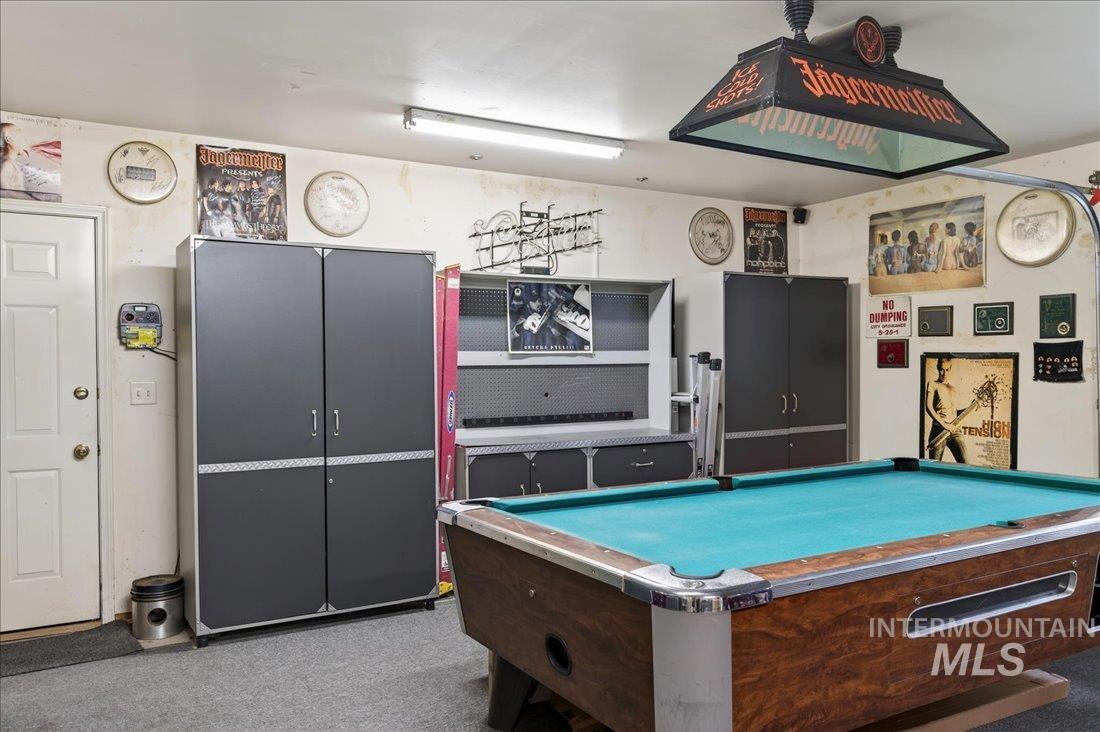 8237 W Falling Star St., Boise, Idaho 83709, 3 Bedrooms, 2 Bathrooms, Residential For Sale, Price $419,900, 98971249