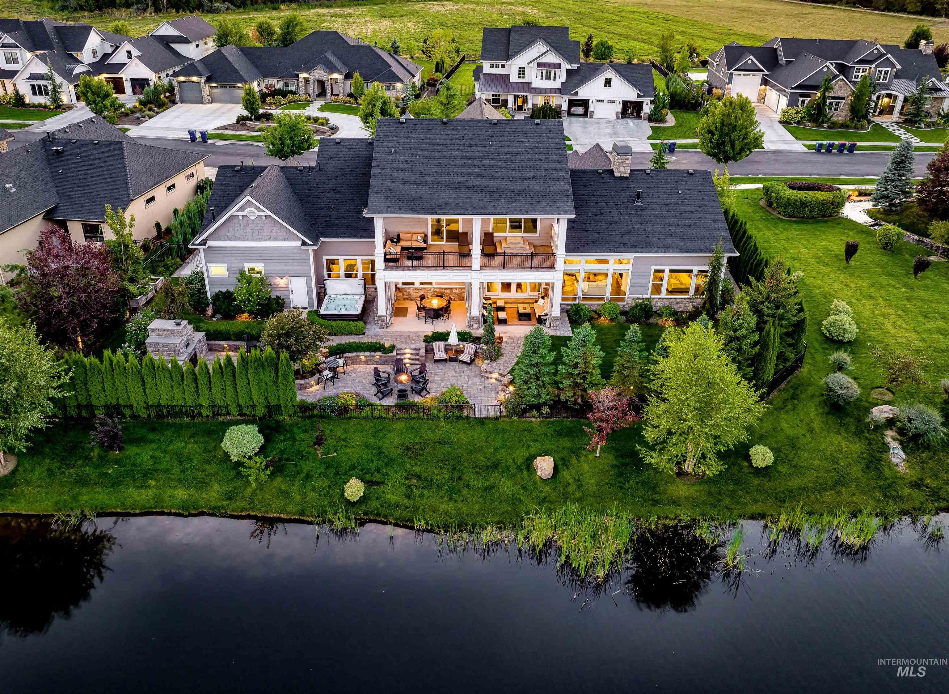 900 S Brentbrook Ln, Eagle, Idaho 83616, 4 Bedrooms, 4.5 Bathrooms, Residential For Sale, Price $2,448,000,MLS 98971252