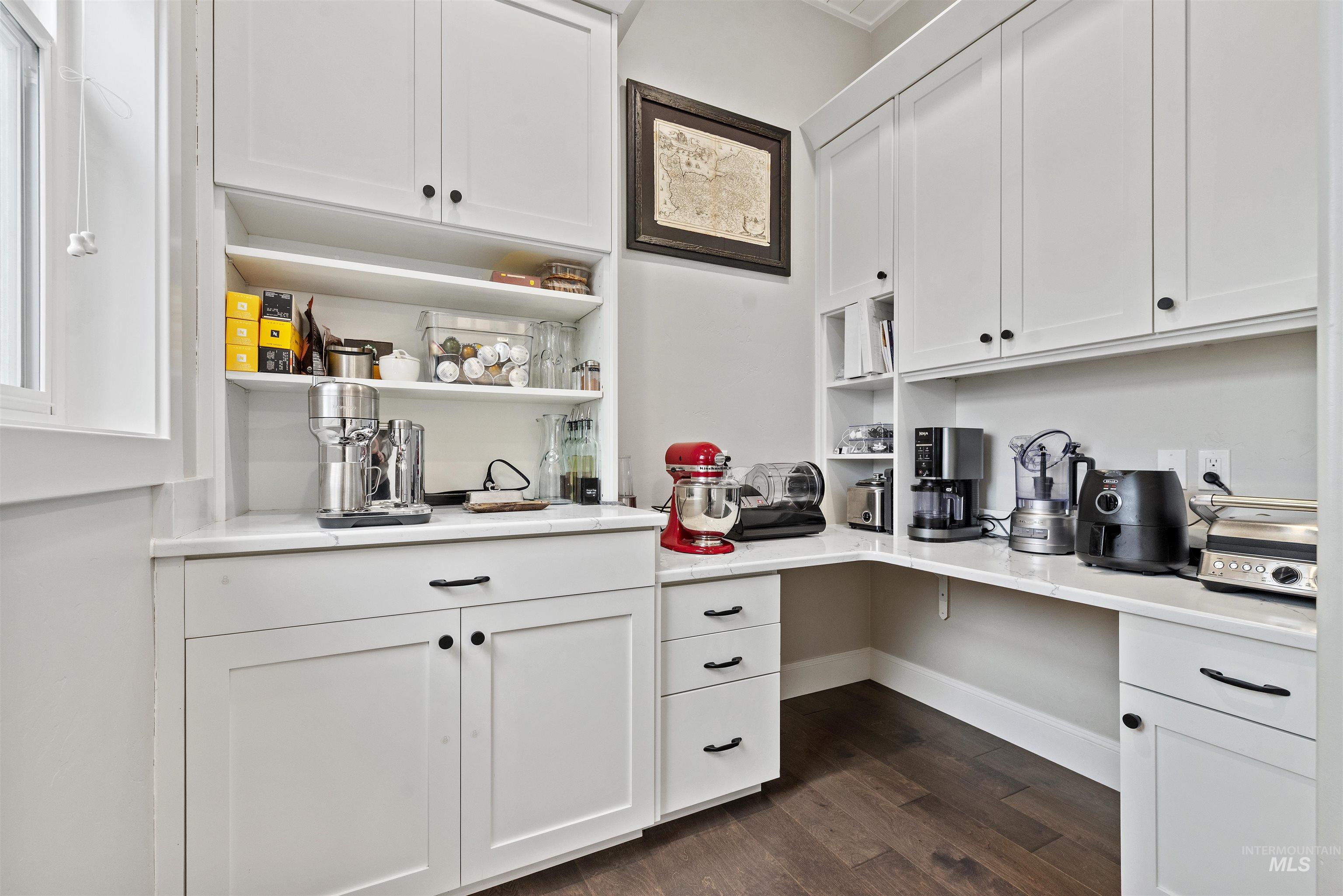 900 S Brentbrook Ln, Eagle, Idaho 83616, 4 Bedrooms, 4.5 Bathrooms, Residential For Sale, Price $2,448,000,MLS 98971252