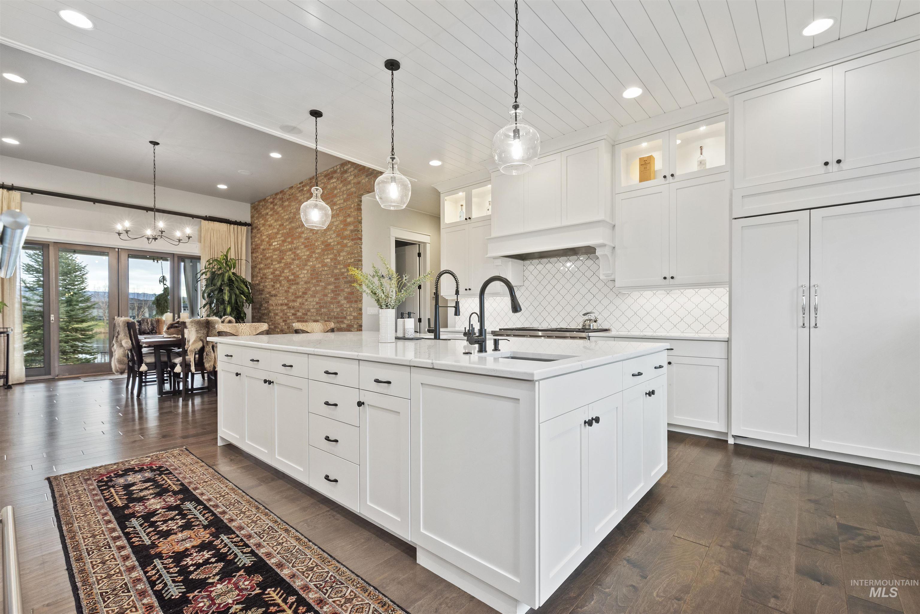 900 S Brentbrook Ln, Eagle, Idaho 83616, 4 Bedrooms, 4.5 Bathrooms, Residential For Sale, Price $2,448,000,MLS 98971252