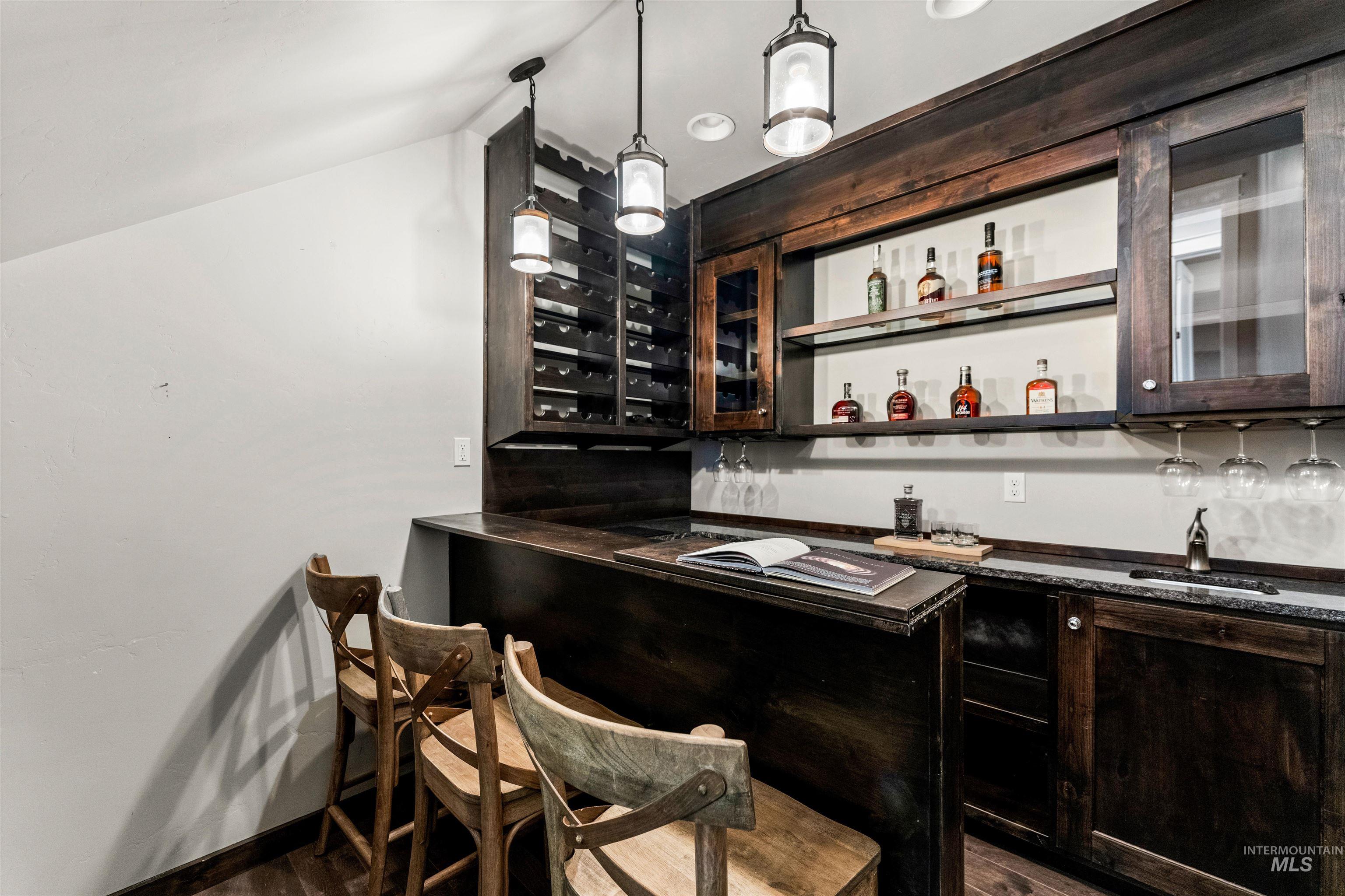 900 S Brentbrook Ln, Eagle, Idaho 83616, 4 Bedrooms, 4.5 Bathrooms, Residential For Sale, Price $2,448,000,MLS 98971252