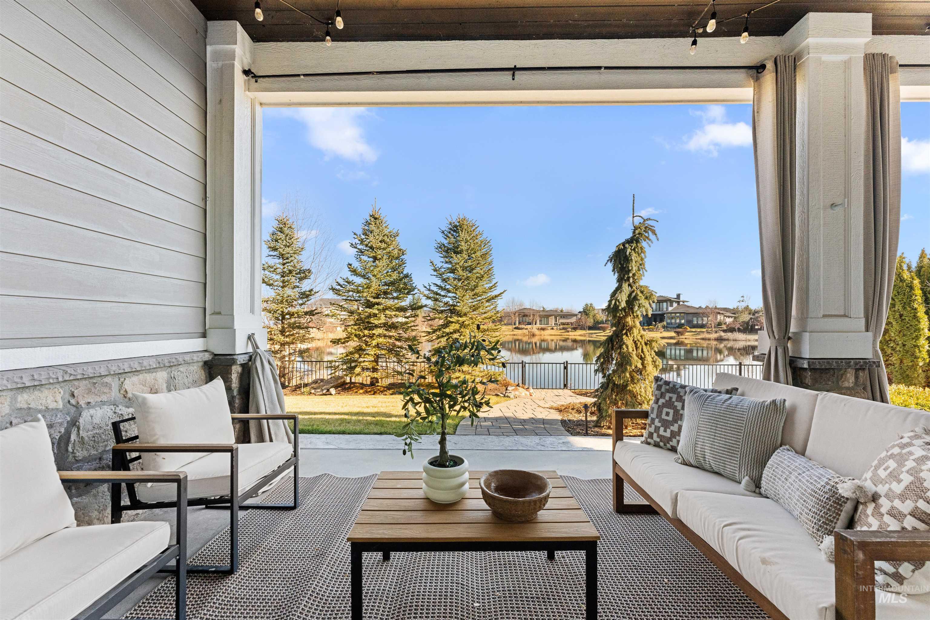 900 S Brentbrook Ln, Eagle, Idaho 83616, 4 Bedrooms, 4.5 Bathrooms, Residential For Sale, Price $2,448,000,MLS 98971252