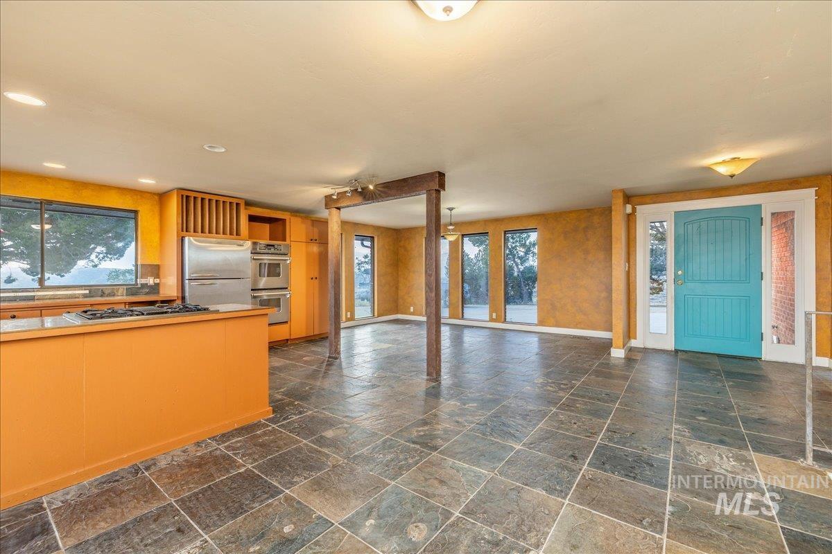 5735 N Willow Creek Rd, Eagle, Idaho 83616, 3 Bedrooms, 2 Bathrooms, Residential For Sale, Price $1,699,900,MLS 98971259