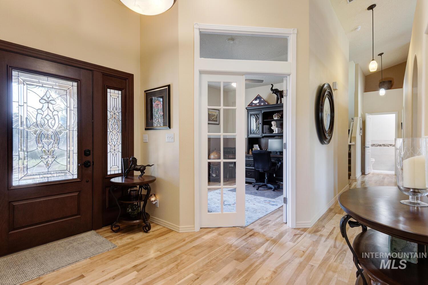 10585 W. VEGA CT, Star, Idaho 83669-5546, 3 Bedrooms, 2.5 Bathrooms, Residential For Sale, Price $799,900,MLS 98971260