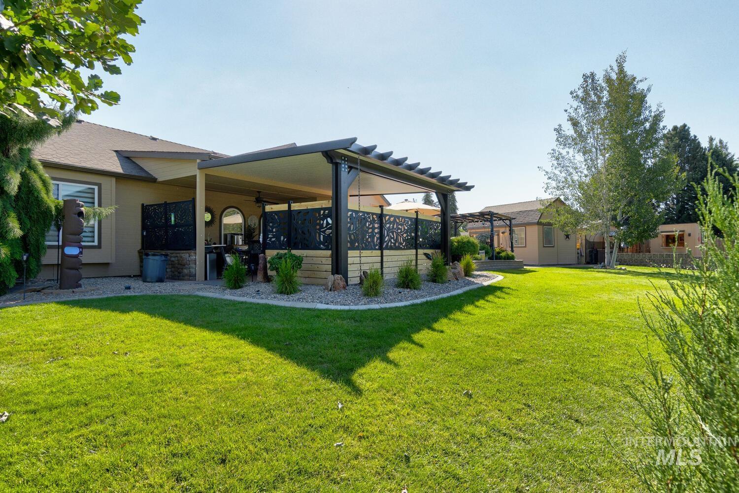 10585 W. VEGA CT, Star, Idaho 83669-5546, 3 Bedrooms, 2.5 Bathrooms, Residential For Sale, Price $799,900,MLS 98971260