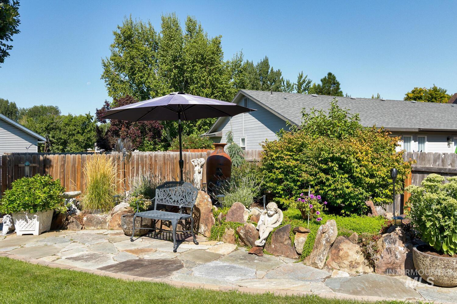 10585 W. VEGA CT, Star, Idaho 83669-5546, 3 Bedrooms, 2.5 Bathrooms, Residential For Sale, Price $799,900,MLS 98971260