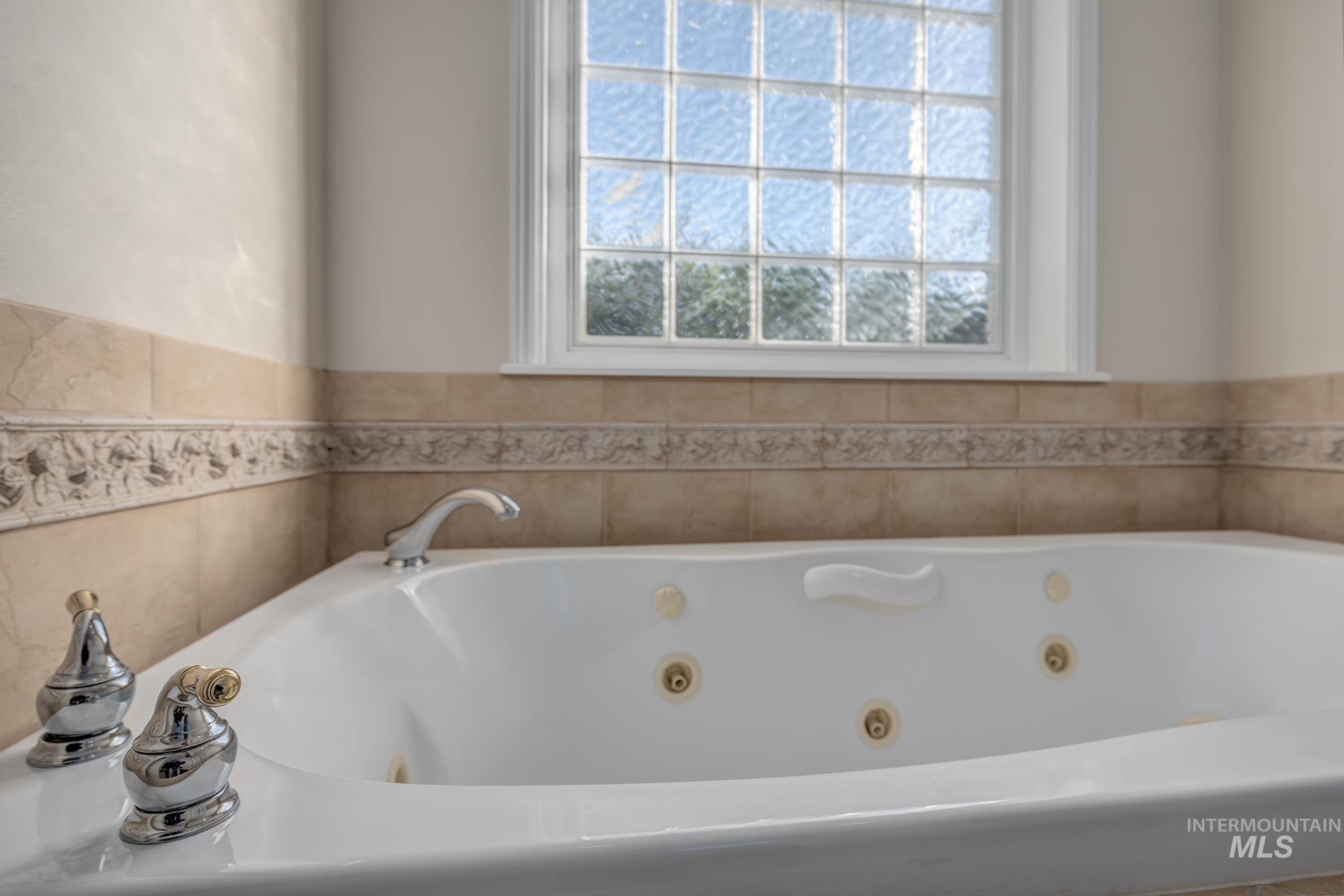 2104 Shelley Drive, Payette, Idaho 83661-2666, 3 Bedrooms, 2 Bathrooms, Residential For Sale, Price $660,000, 98971263