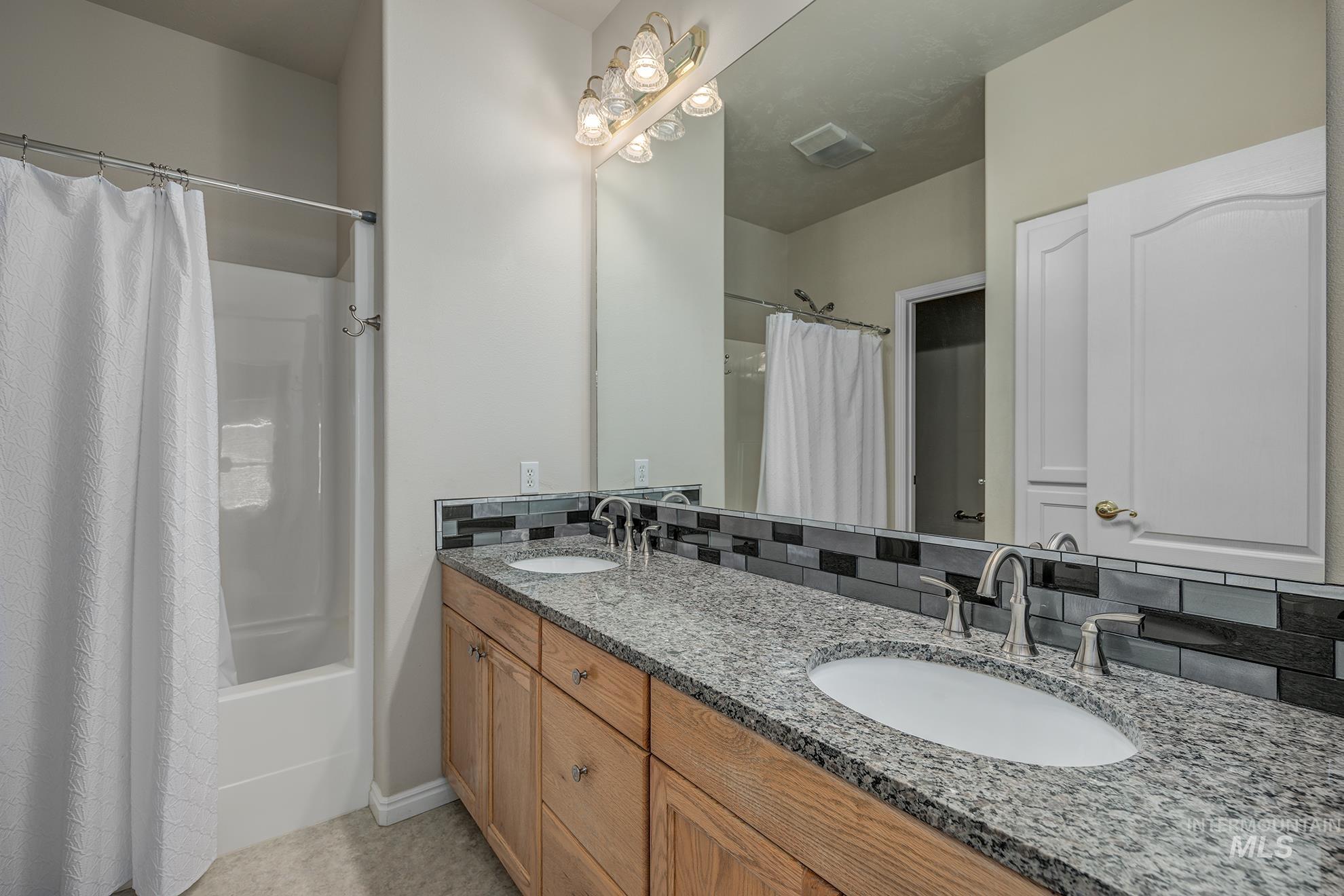 2104 Shelley Drive, Payette, Idaho 83661-2666, 3 Bedrooms, 2 Bathrooms, Residential For Sale, Price $660,000, 98971263