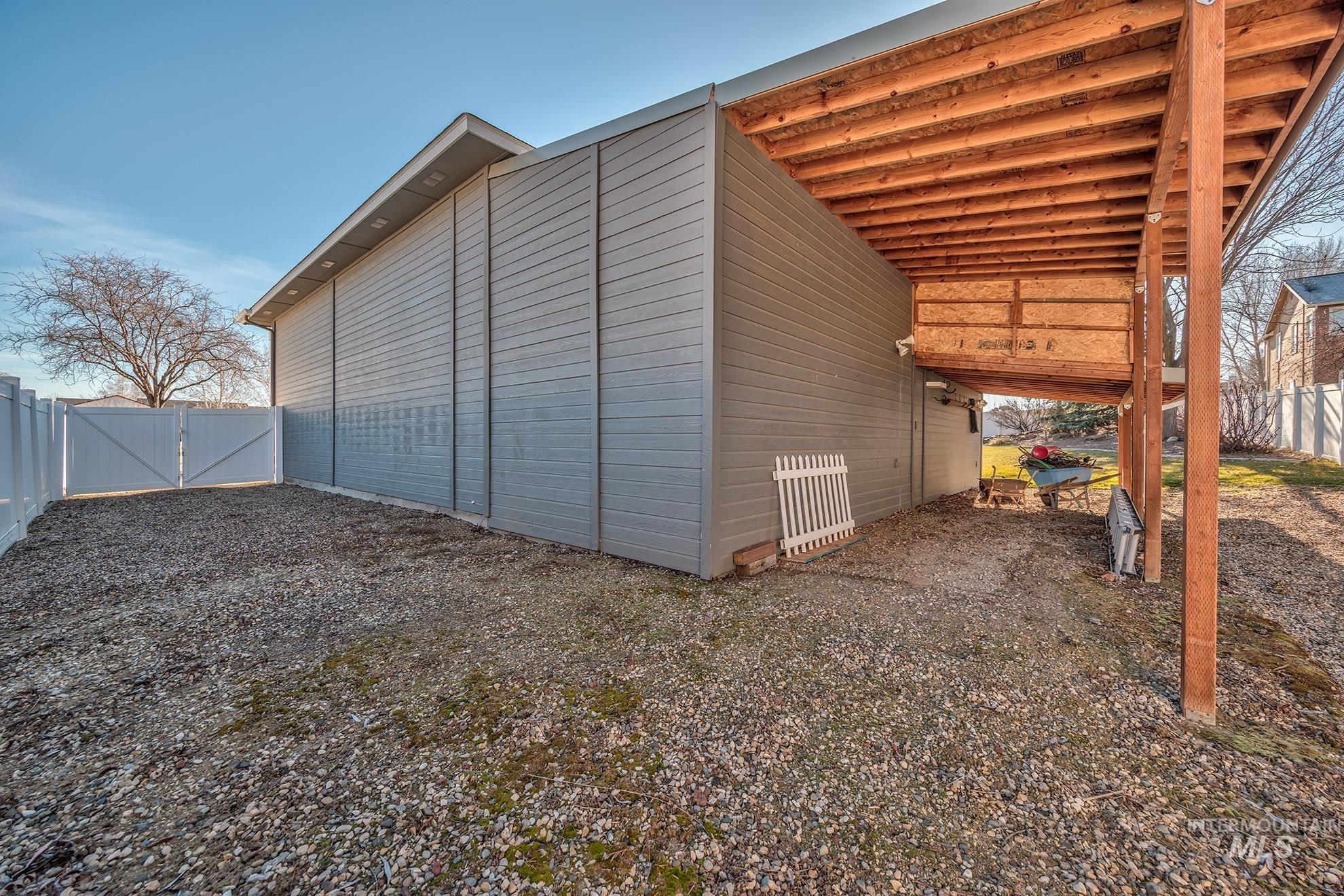 2104 Shelley Drive, Payette, Idaho 83661-2666, 3 Bedrooms, 2 Bathrooms, Residential For Sale, Price $660,000, 98971263