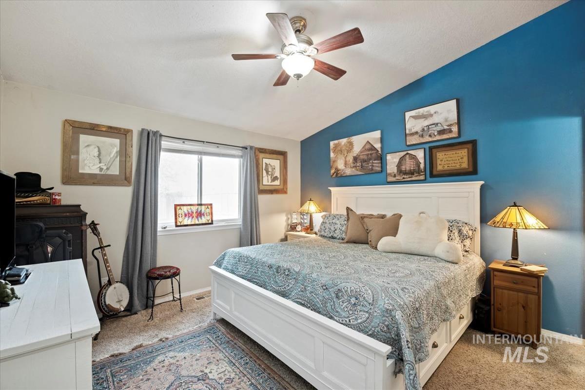 307 Quail Cove Cir, Fruitland, Idaho 83619, 3 Bedrooms, 2 Bathrooms, Residential For Sale, Price $333,000,MLS 98971264