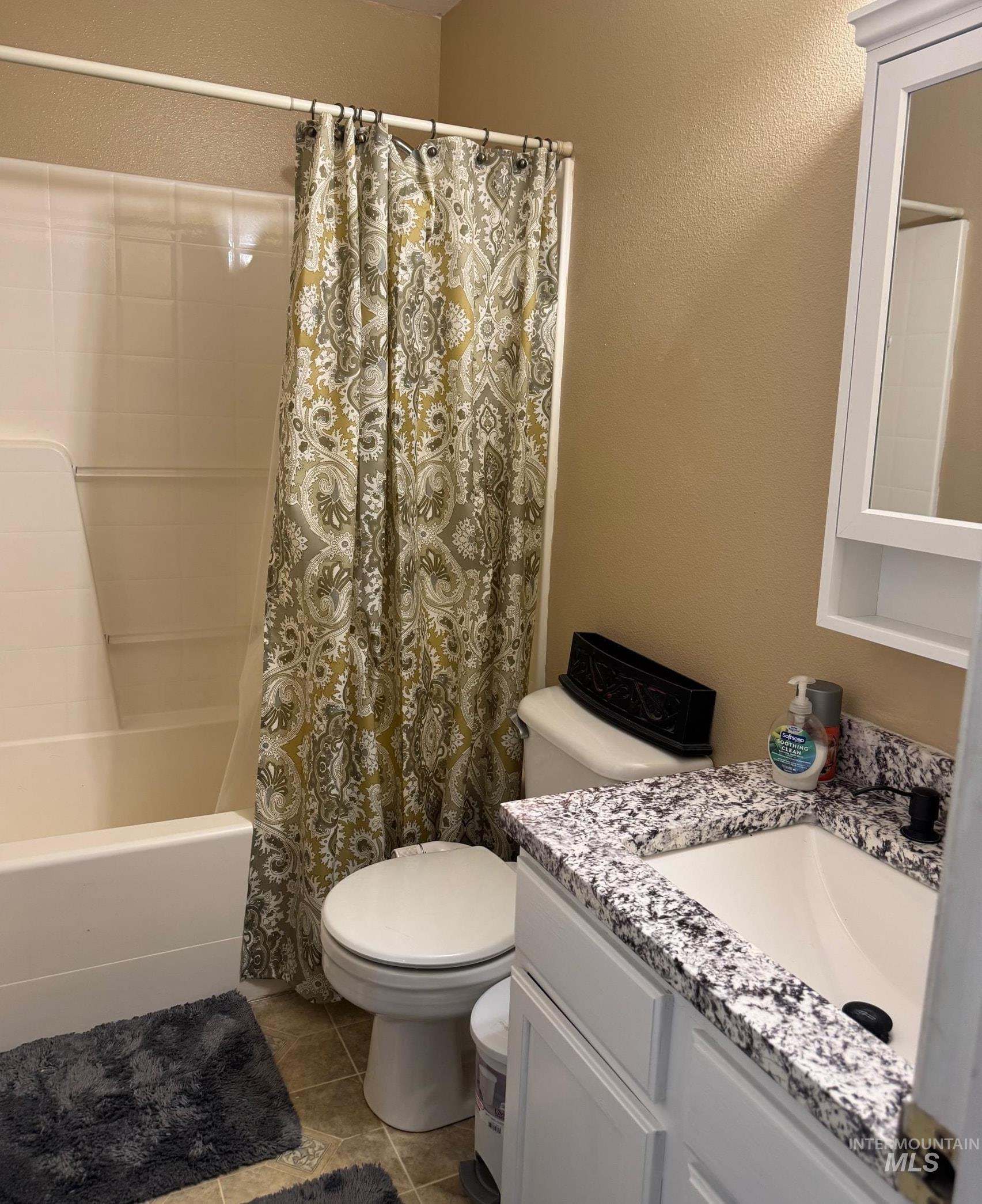 307 Quail Cove Cir, Fruitland, Idaho 83619, 3 Bedrooms, 2 Bathrooms, Residential For Sale, Price $335,000, 98971264